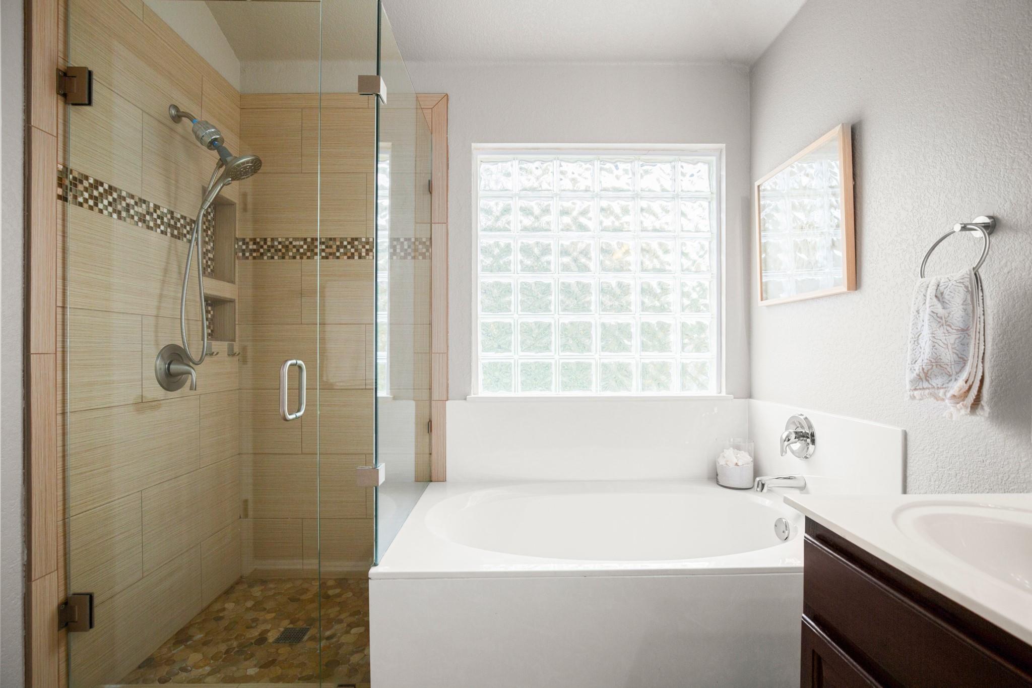 2933 Fleet Dr, Austin, TX 78748