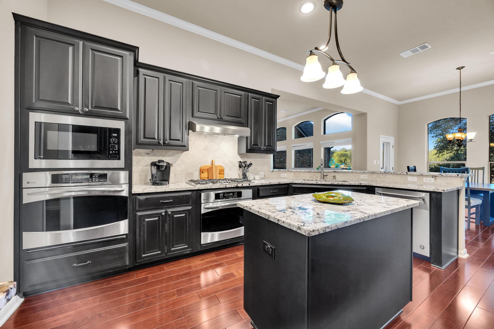 3526 Aquamarine Dr, Round Rock, TX 78681