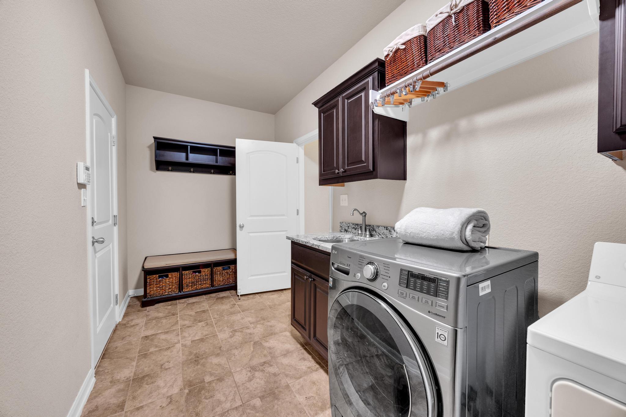 3526 Aquamarine Dr, Round Rock, TX 78681