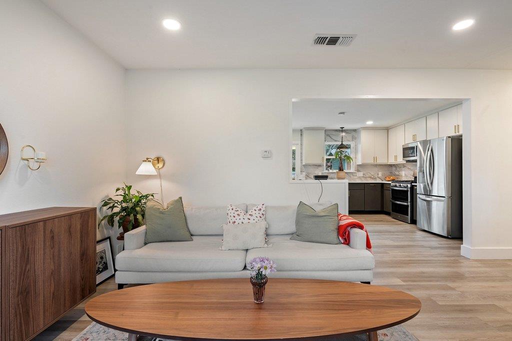 4705 Old Castle Rd, Austin, TX 78745