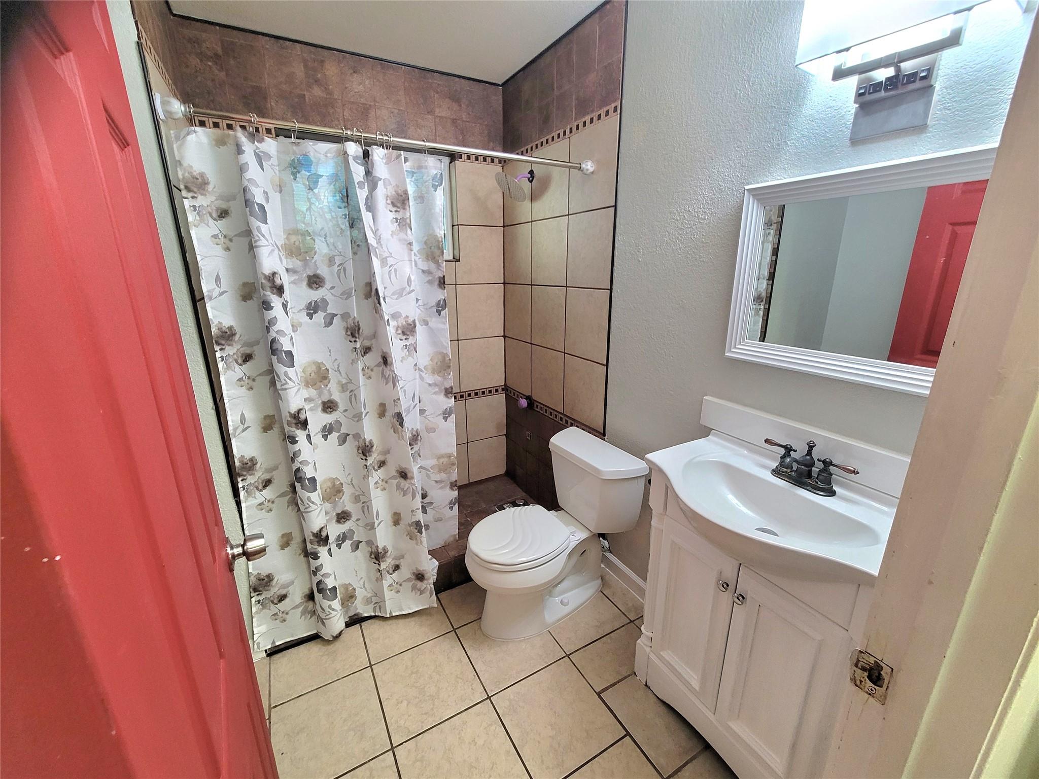 1410 Valleyridge Dr # A, Austin, TX 78704