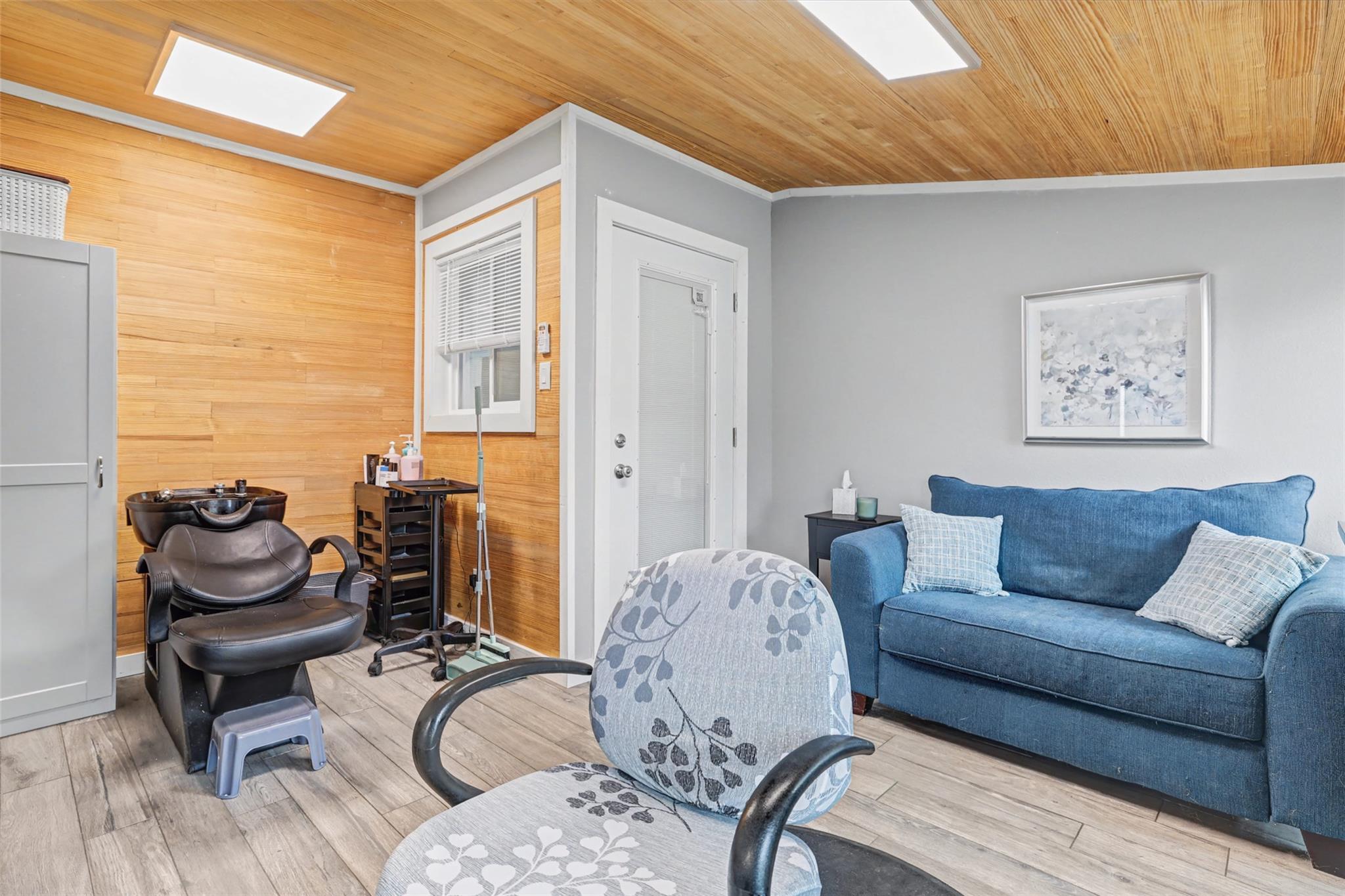 109 High Gabriel Dr, Leander, TX 78641