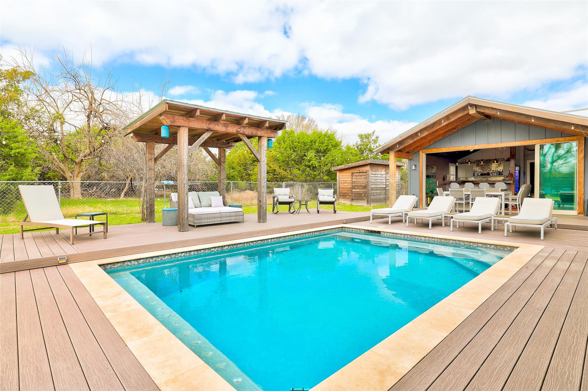 109 High Gabriel Dr, Leander, TX 78641