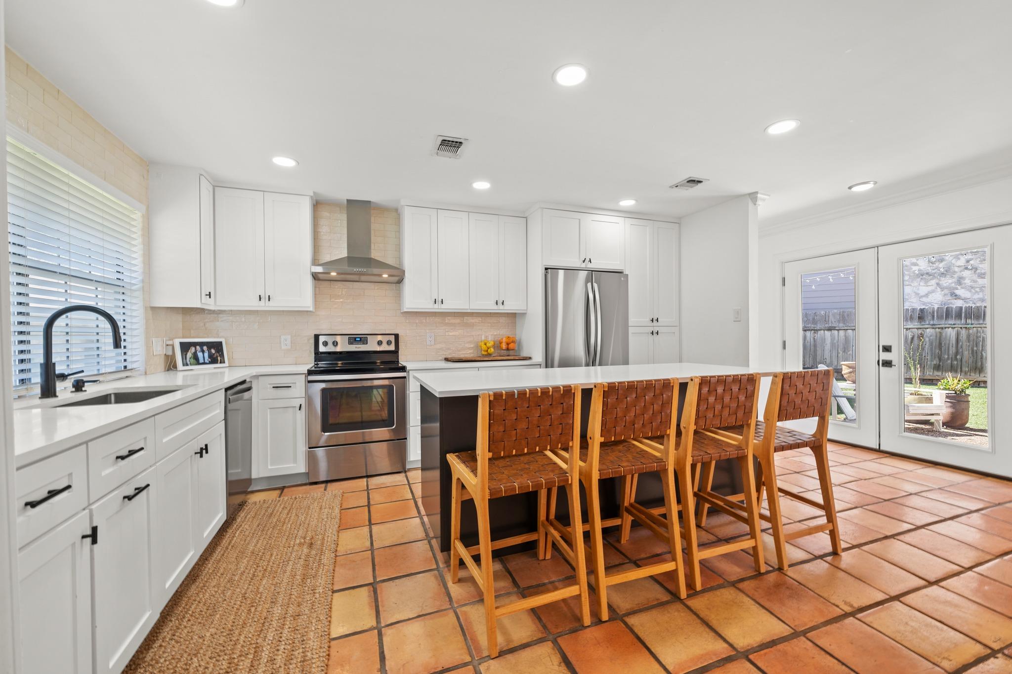 6107 Gardenridge Holw, Austin, TX 78750