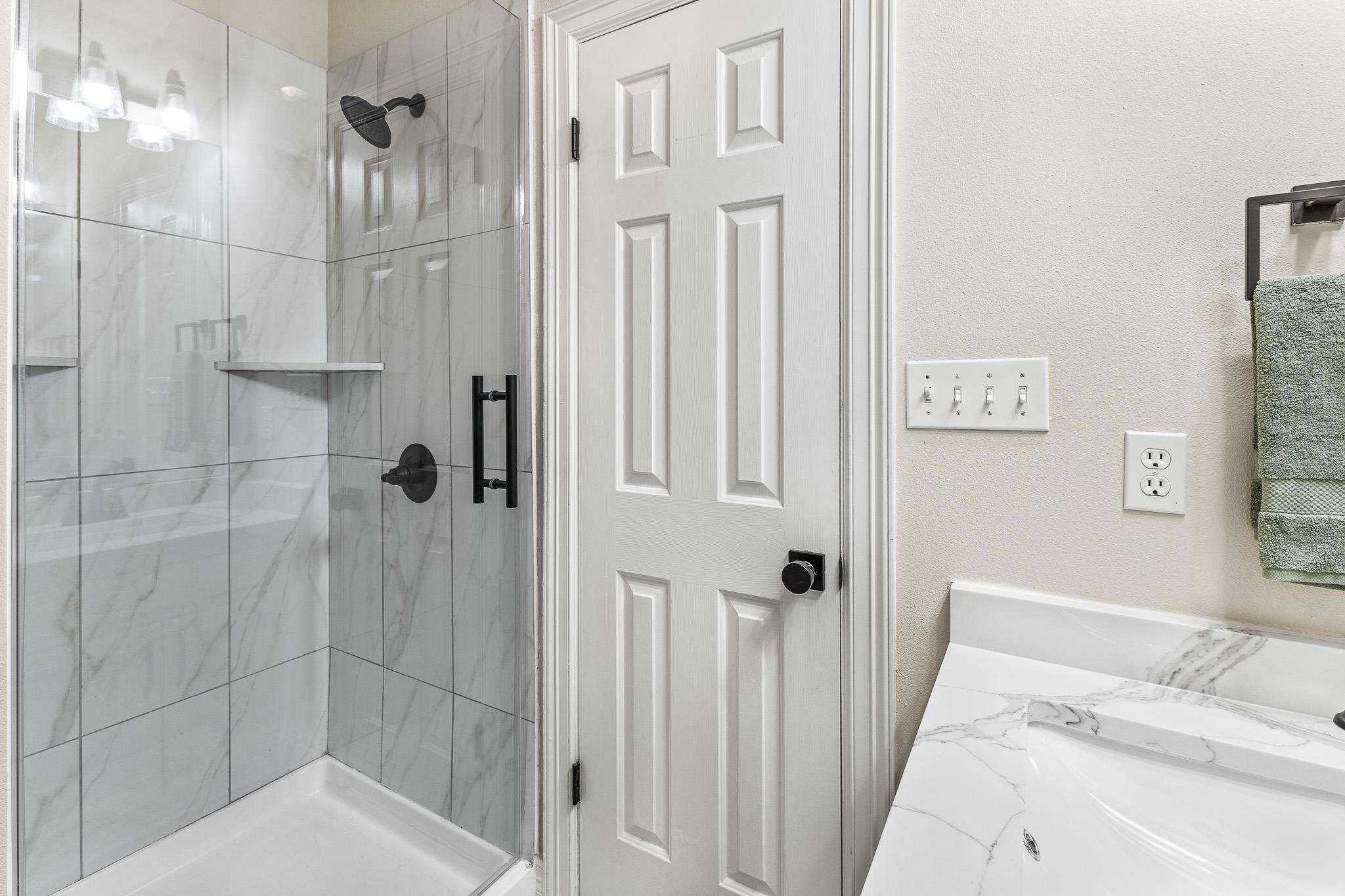 5901 Round Table Cv, Austin, TX 78746