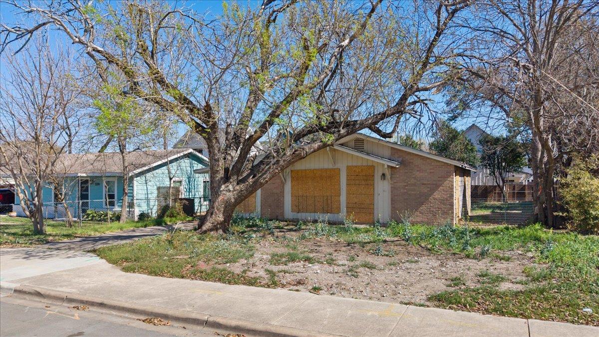 8017 Lazy Ln, Austin, TX 78757