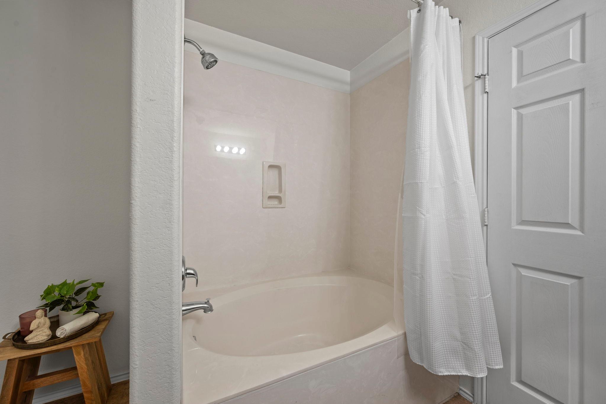 5713 Nelson Oaks Dr, Austin, TX 78724