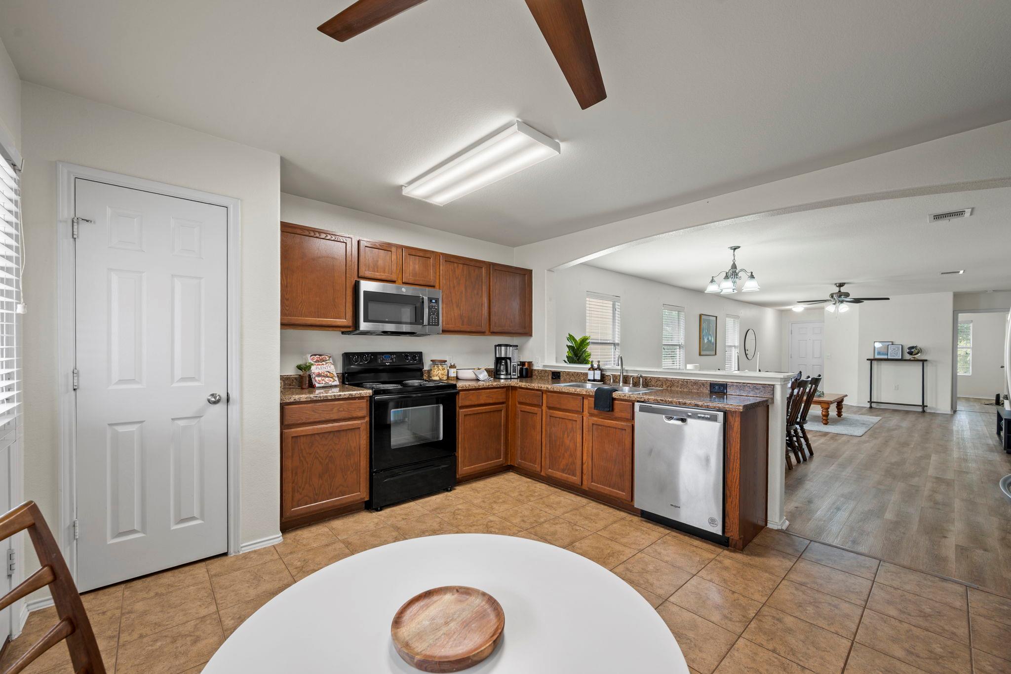 5713 Nelson Oaks Dr, Austin, TX 78724