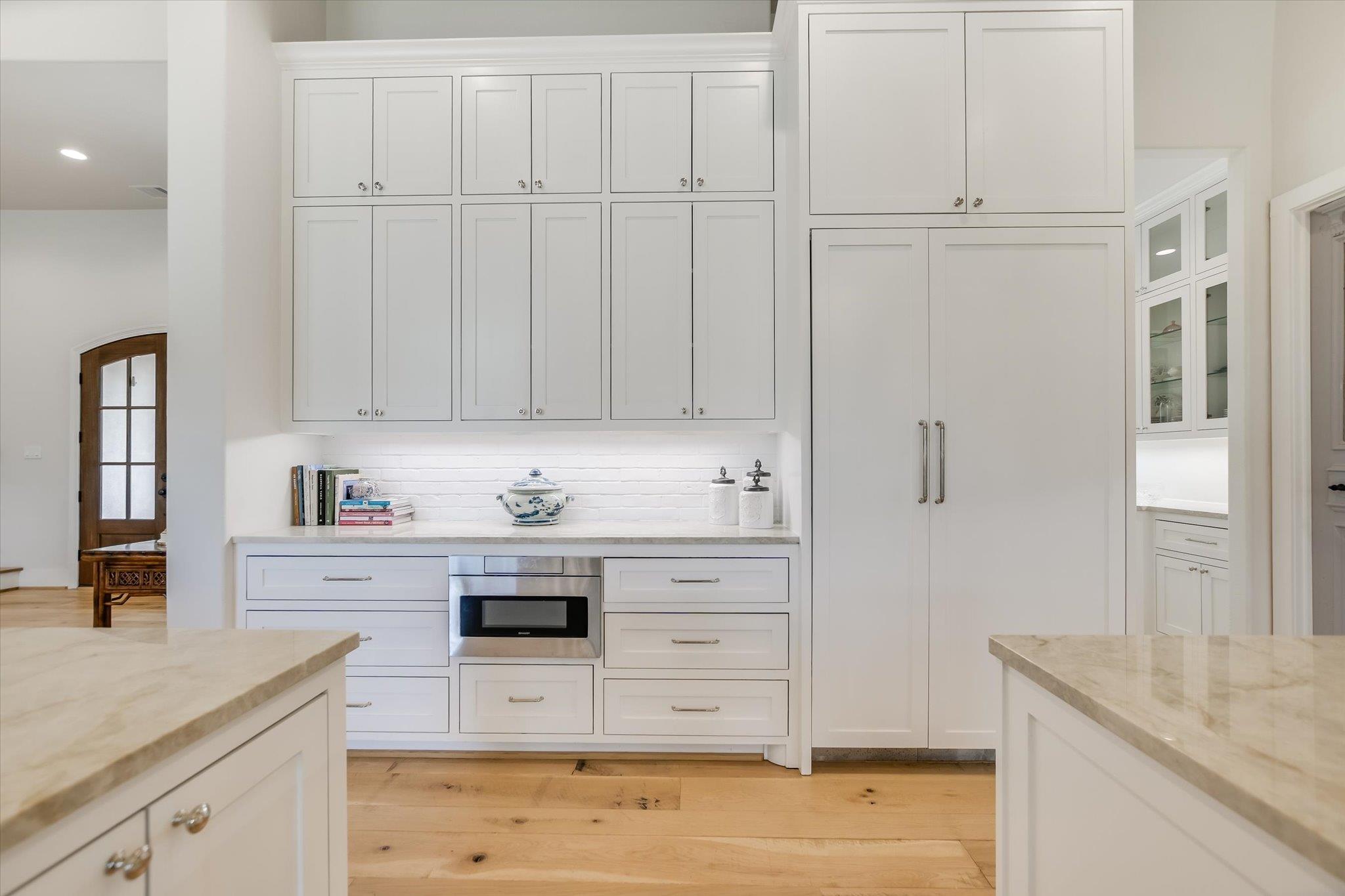 1005 Cats Eye, Horseshoe Bay, TX 78657