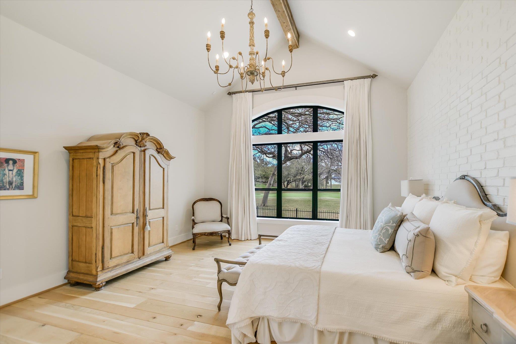 1005 Cats Eye, Horseshoe Bay, TX 78657