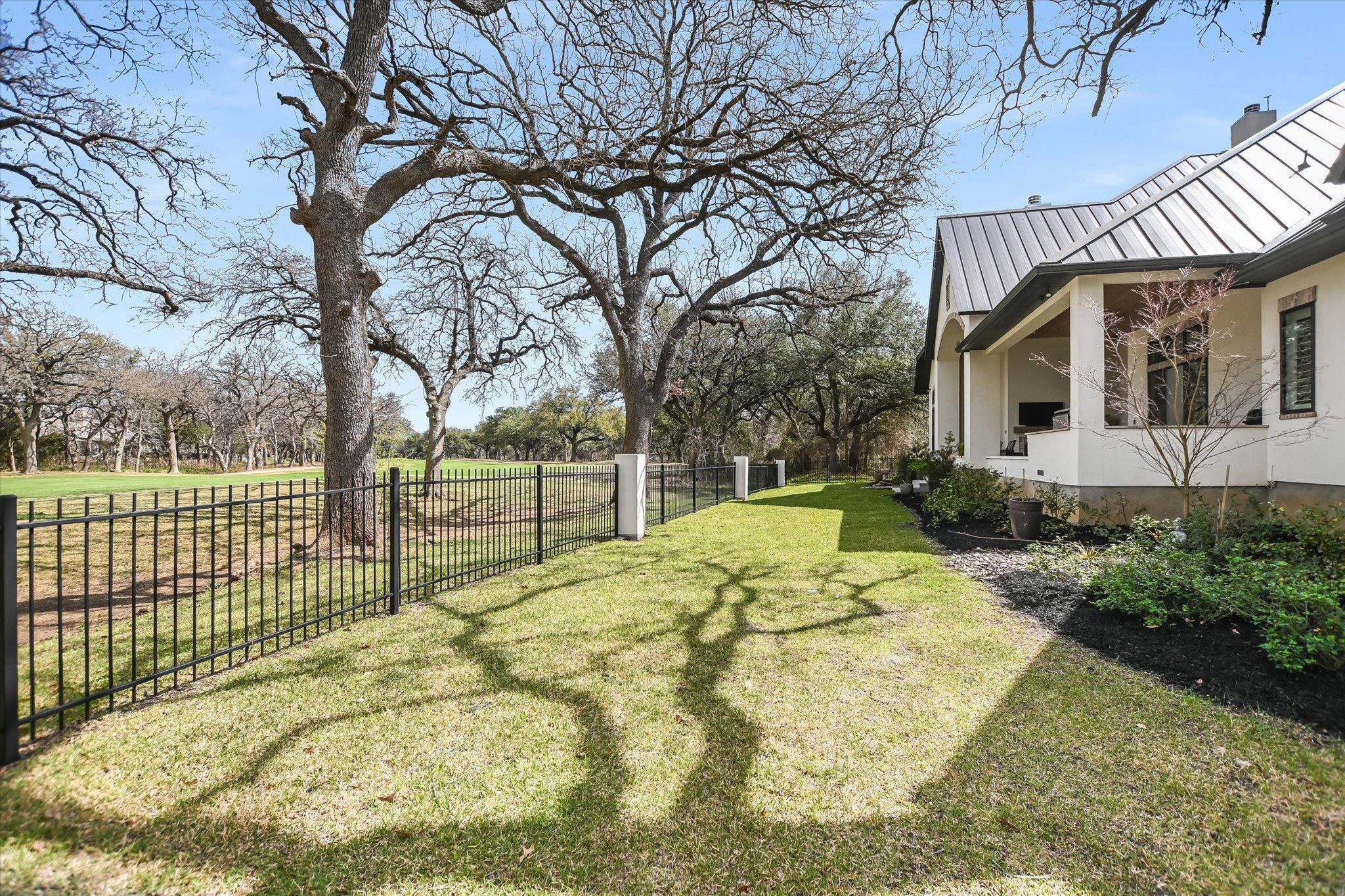 1005 Cats Eye, Horseshoe Bay, TX 78657