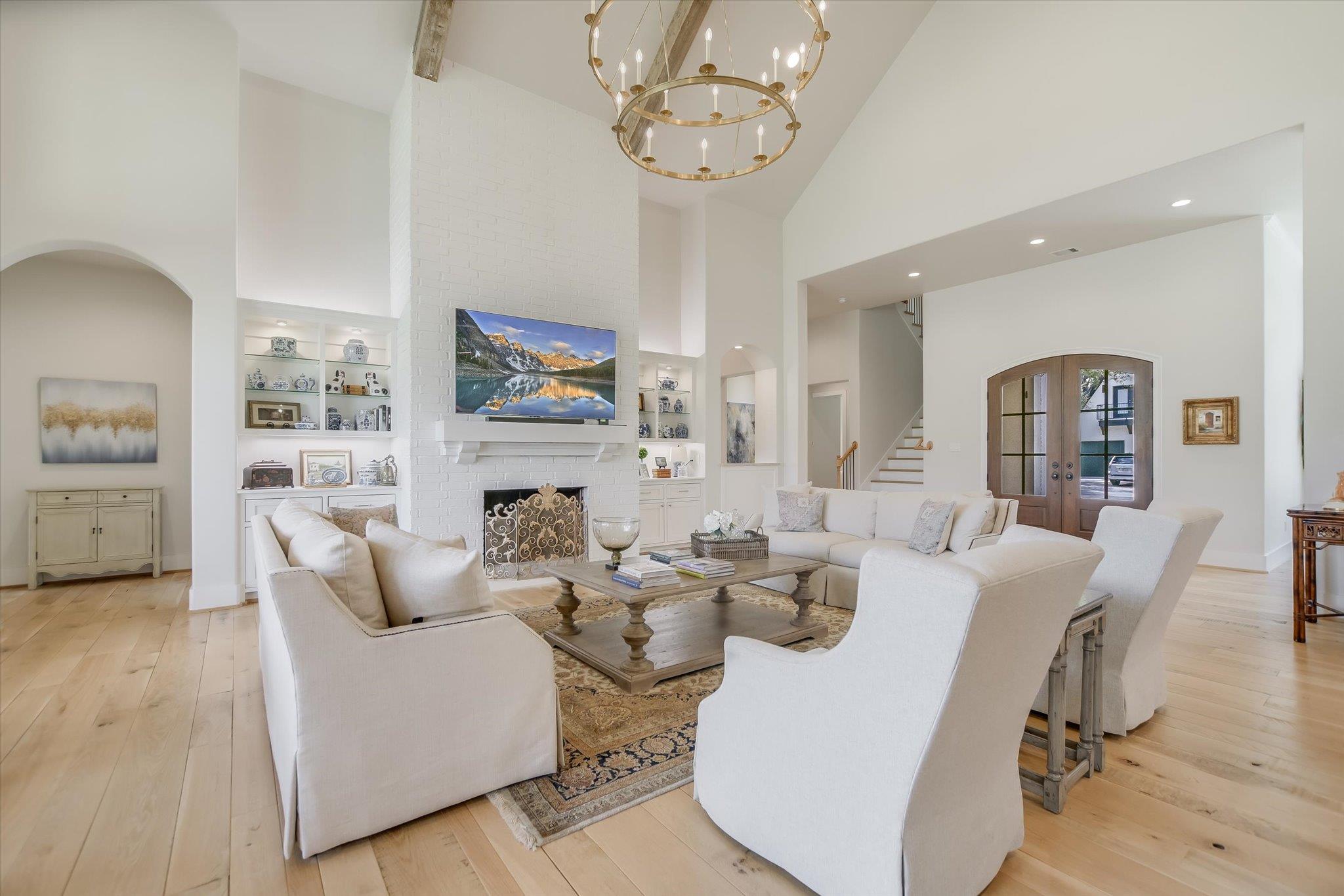 1005 Cats Eye, Horseshoe Bay, TX 78657