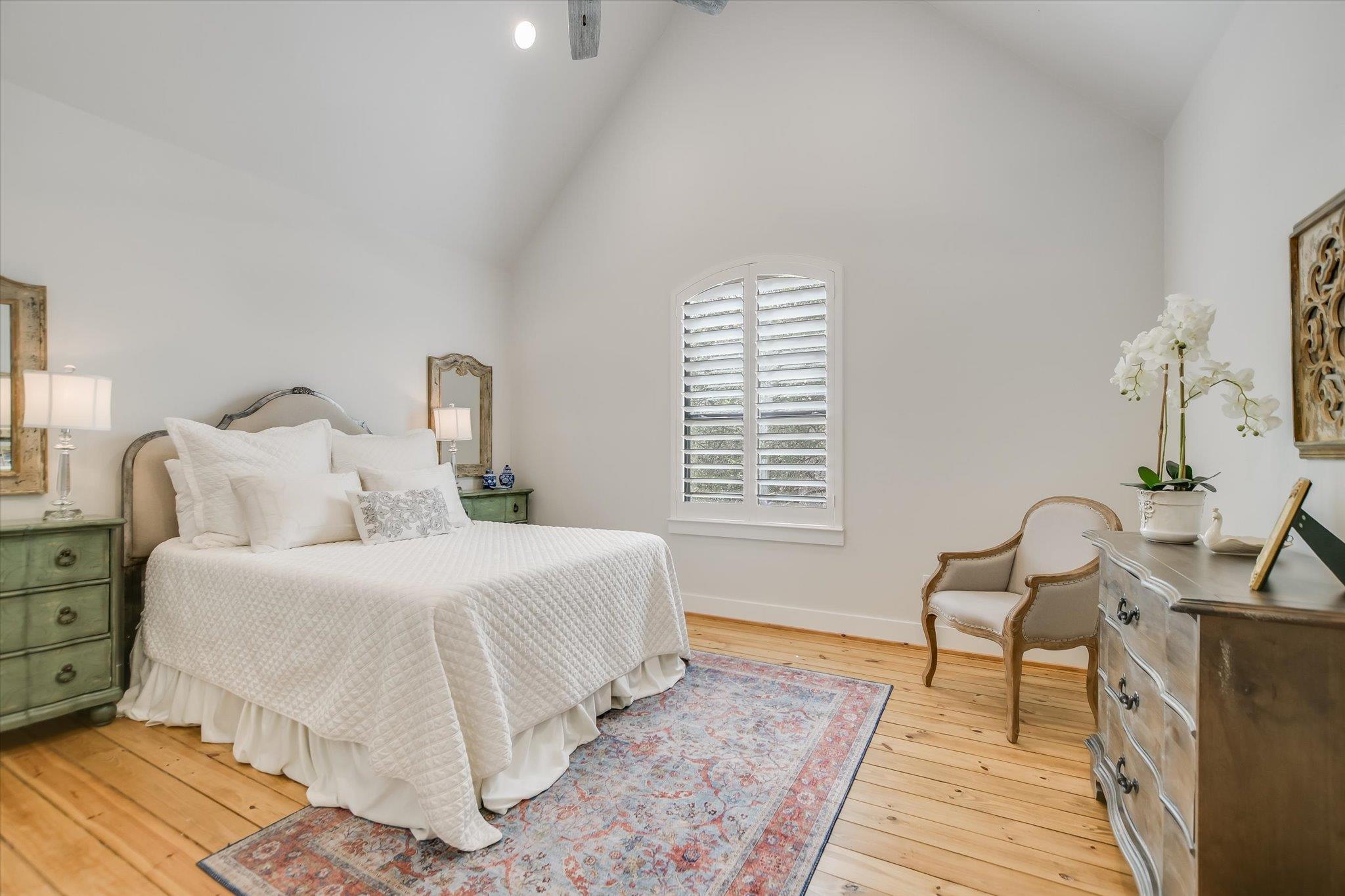 1005 Cats Eye, Horseshoe Bay, TX 78657