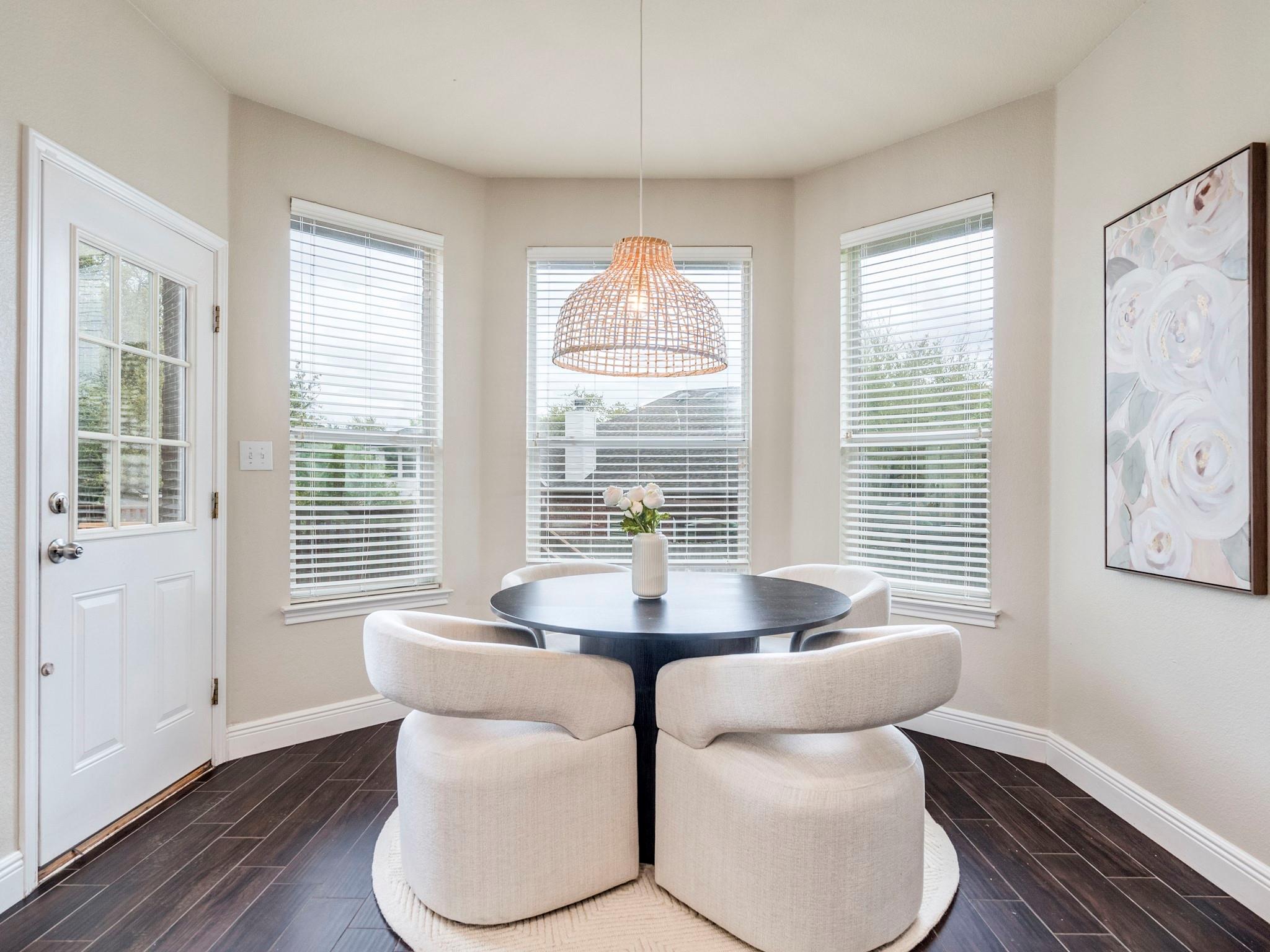 1301 Horseback Holw, Austin, TX 78732