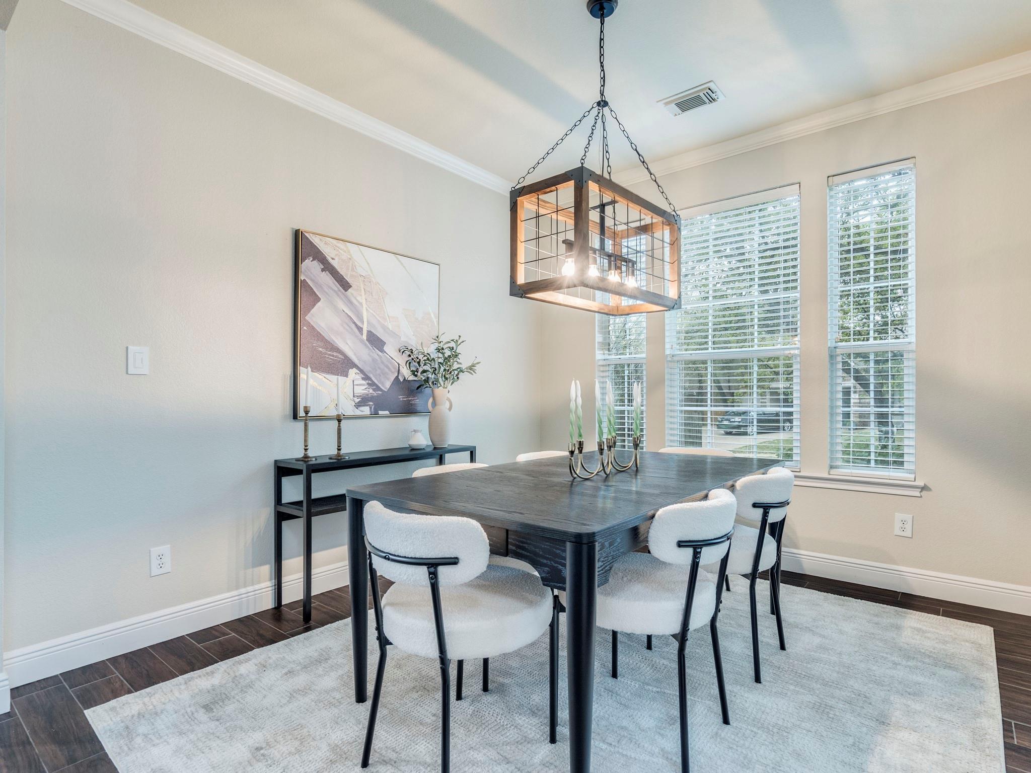 1301 Horseback Holw, Austin, TX 78732