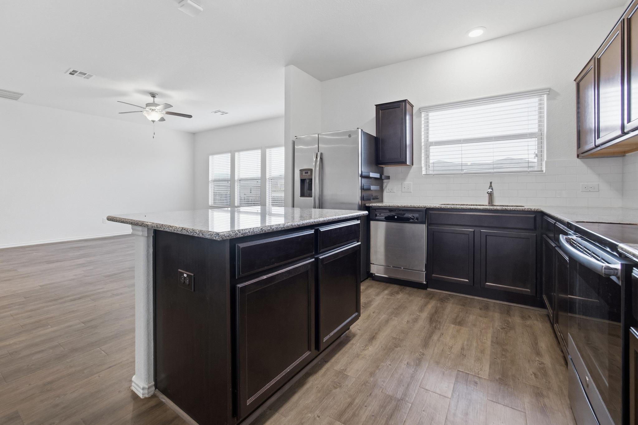 470 Major Lee Ln # 20H, Jarrell, TX 76537