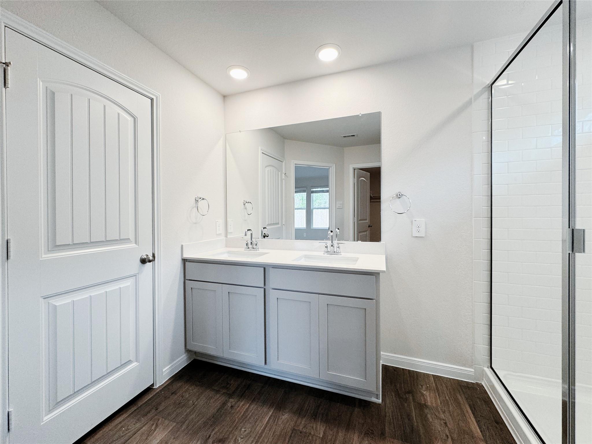 204 ADDISON Pl, Lockhart, TX 78644