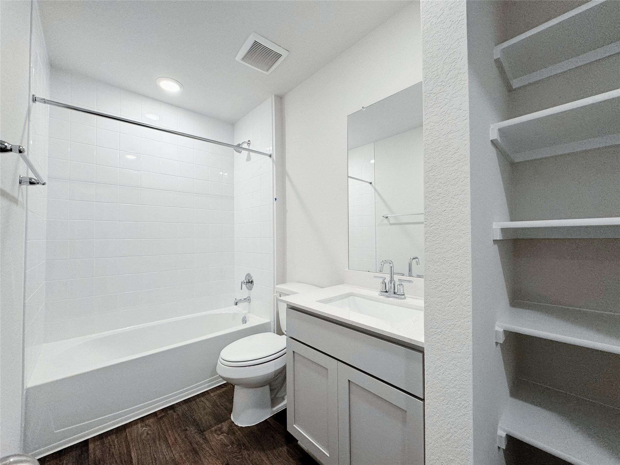 204 ADDISON Pl, Lockhart, TX 78644