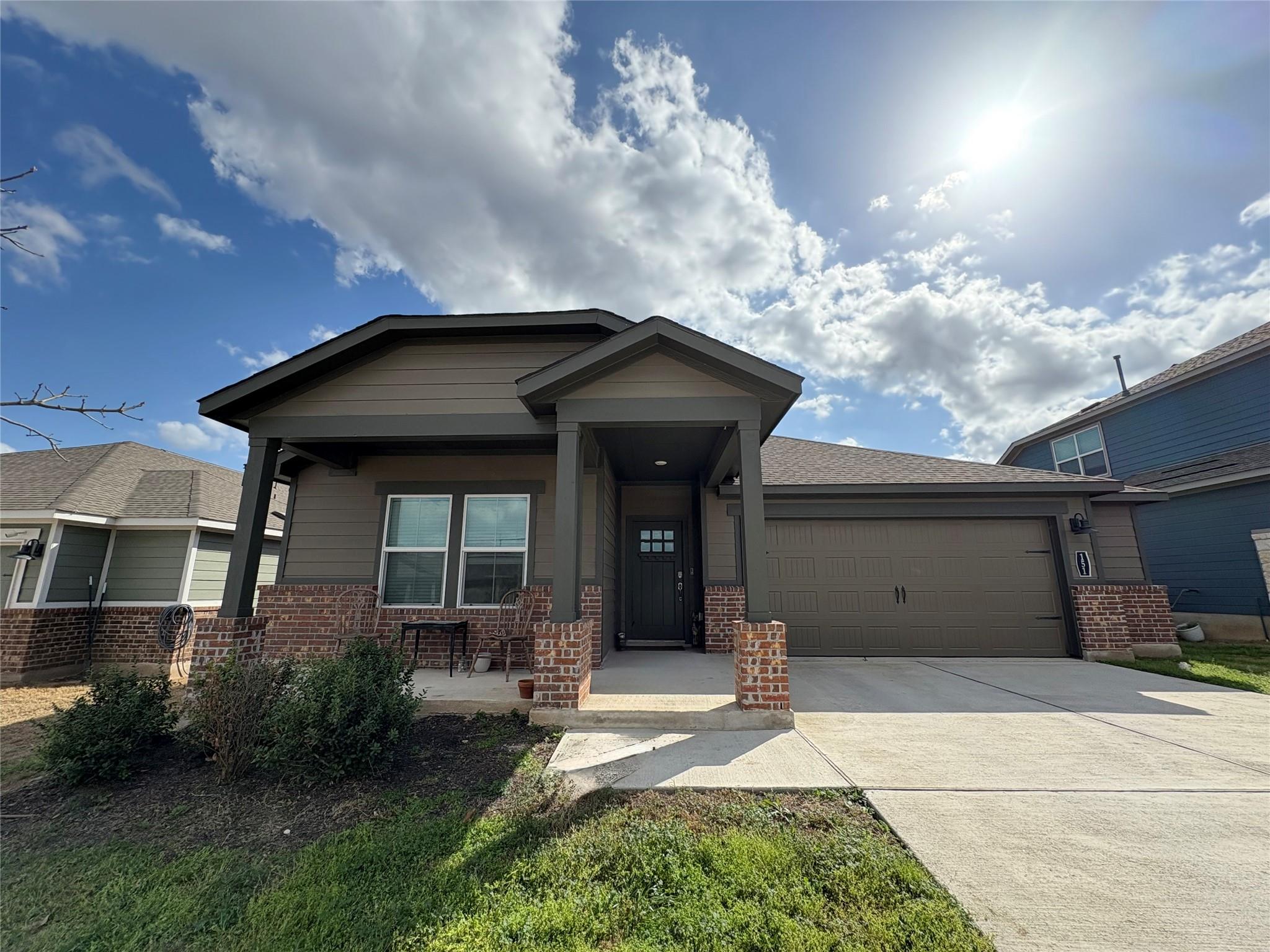 151 Santiago, Kyle, TX 78640