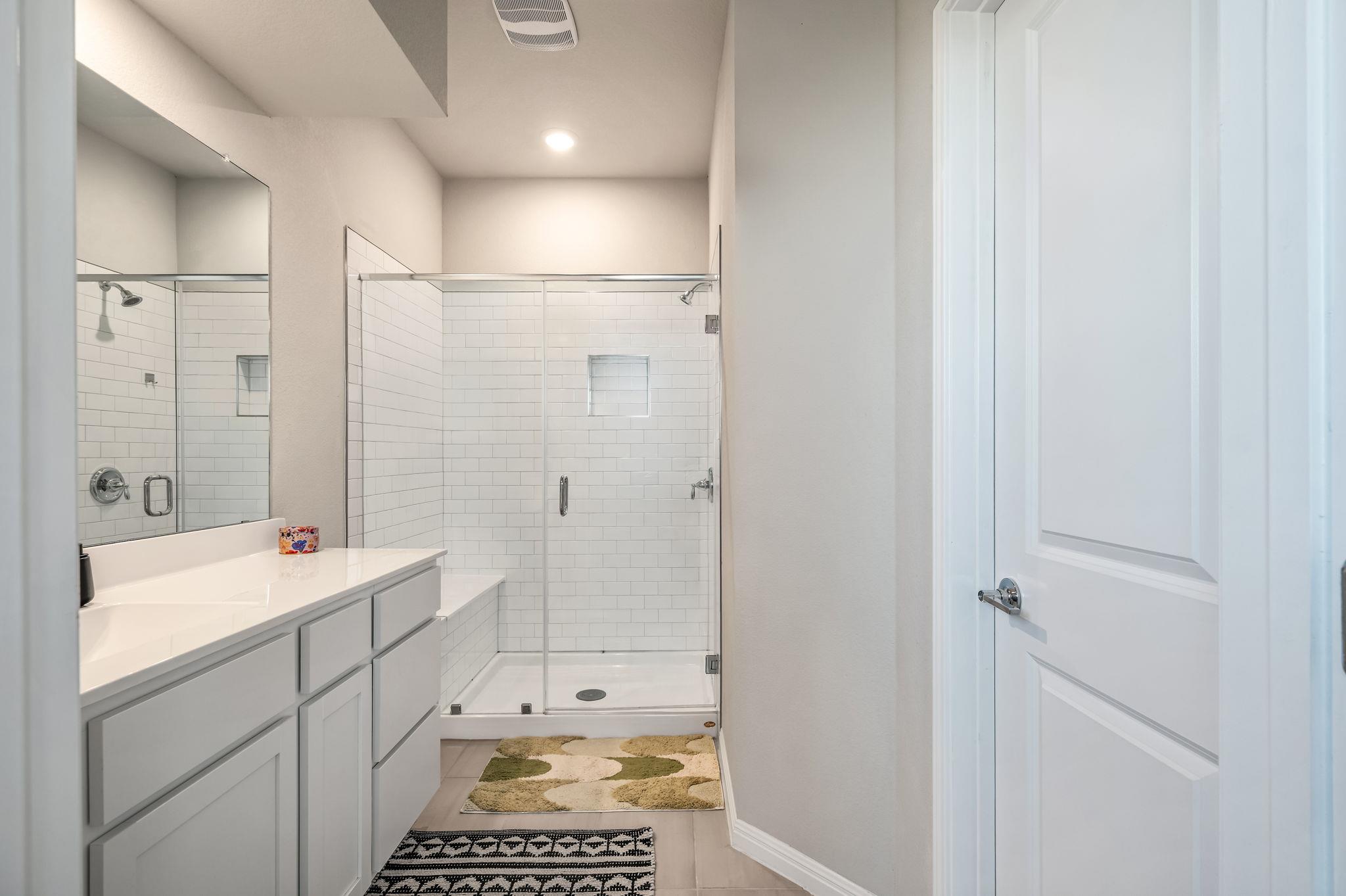 5400 Baythorne Dr # A, Austin, TX 78747