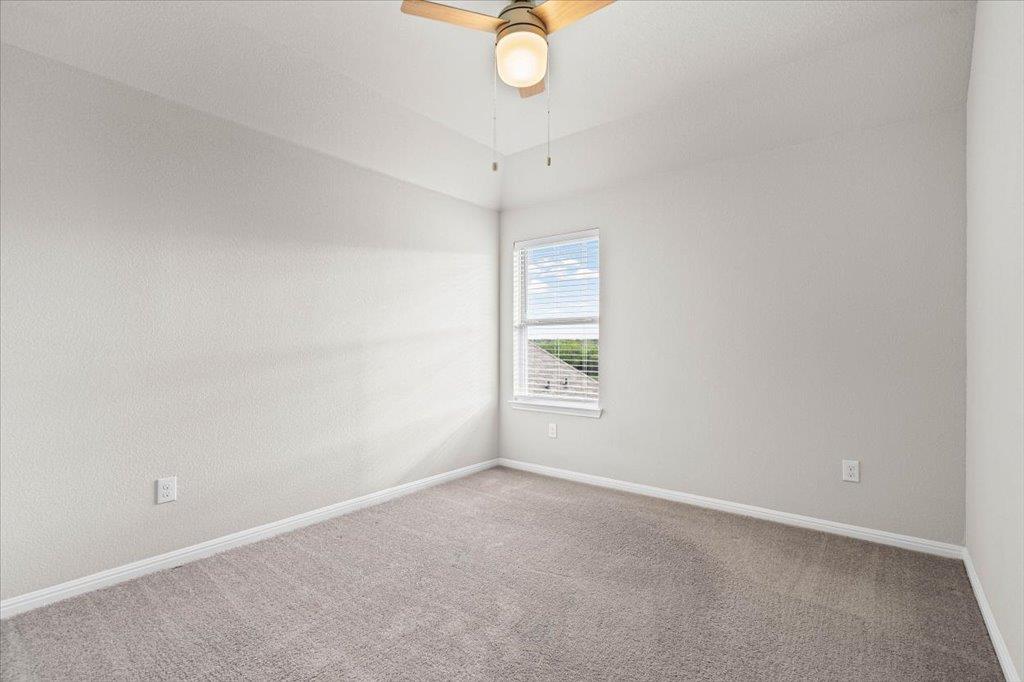 1012 Goldilocks Ln, Manchaca, TX 78652