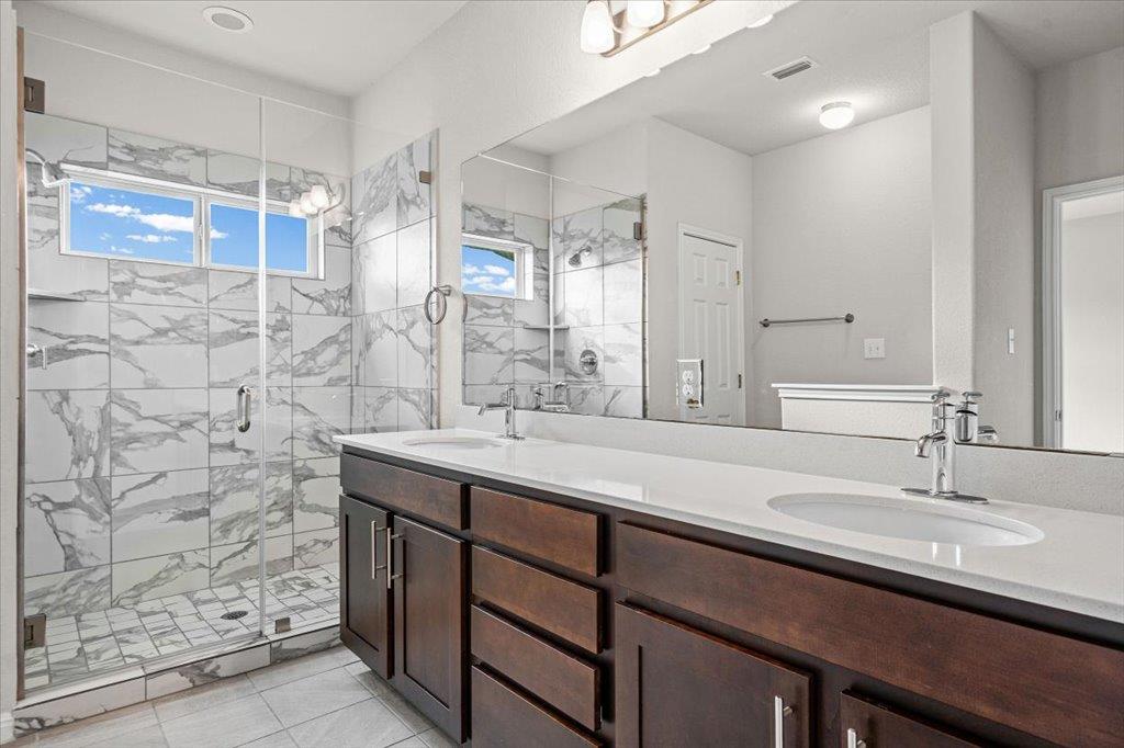 1012 Goldilocks Ln, Manchaca, TX 78652