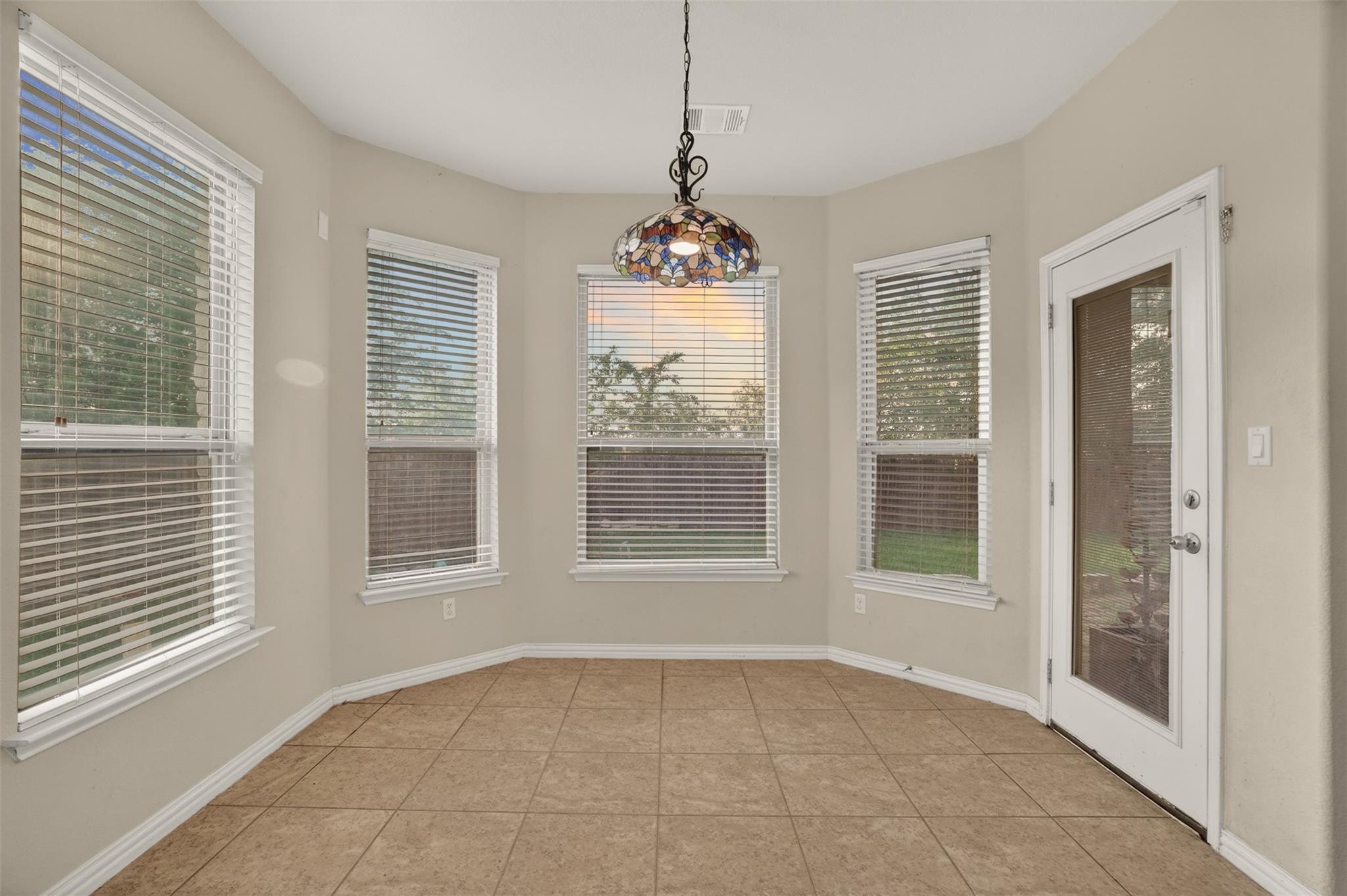 401 Daniel Xing, Liberty Hill, TX 78642