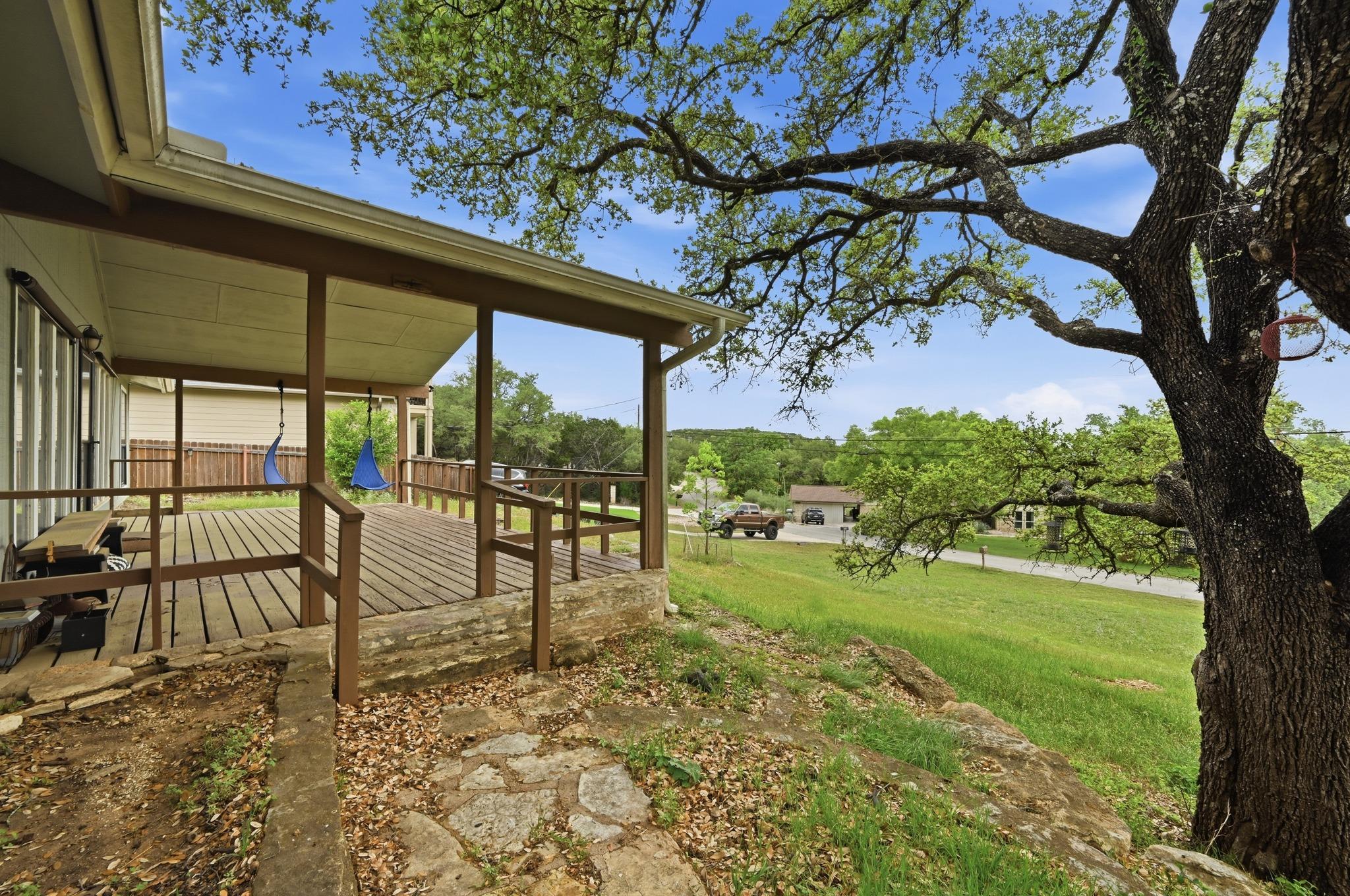 636 Galston Dr, Spicewood, TX 78669