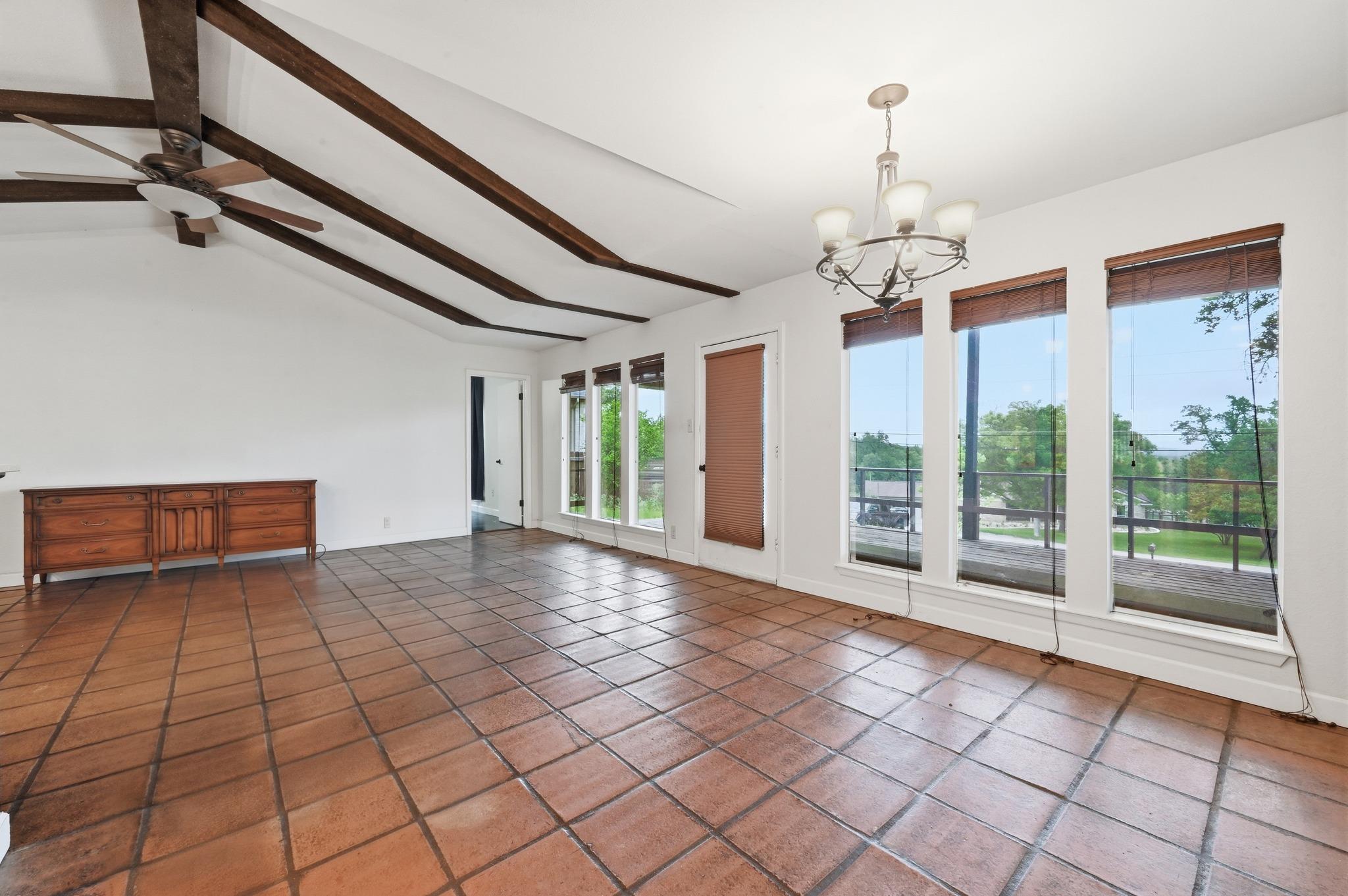 636 Galston Dr, Spicewood, TX 78669