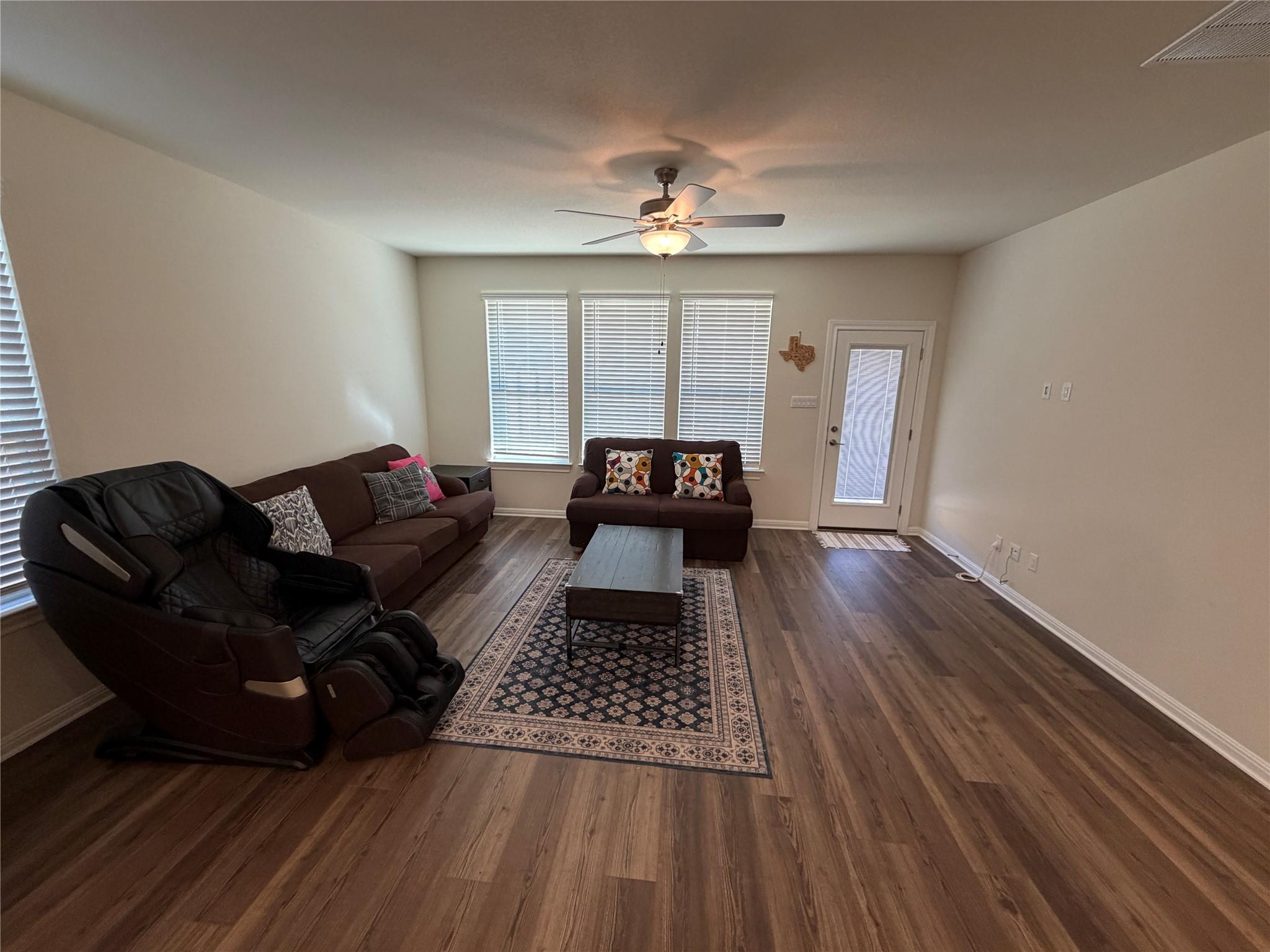 228 Regatta Trl, Leander, TX 78641