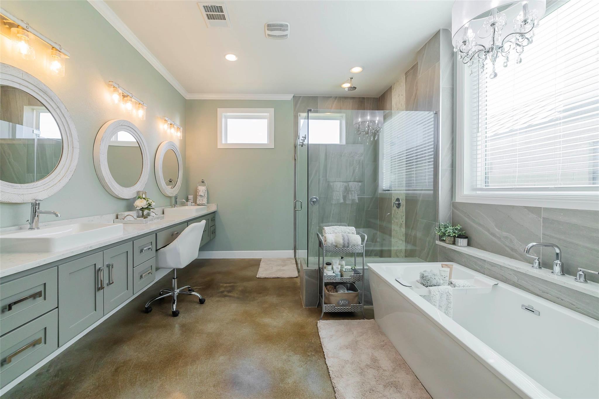 106 Blue Heron Dr, Kingsland, TX 78639