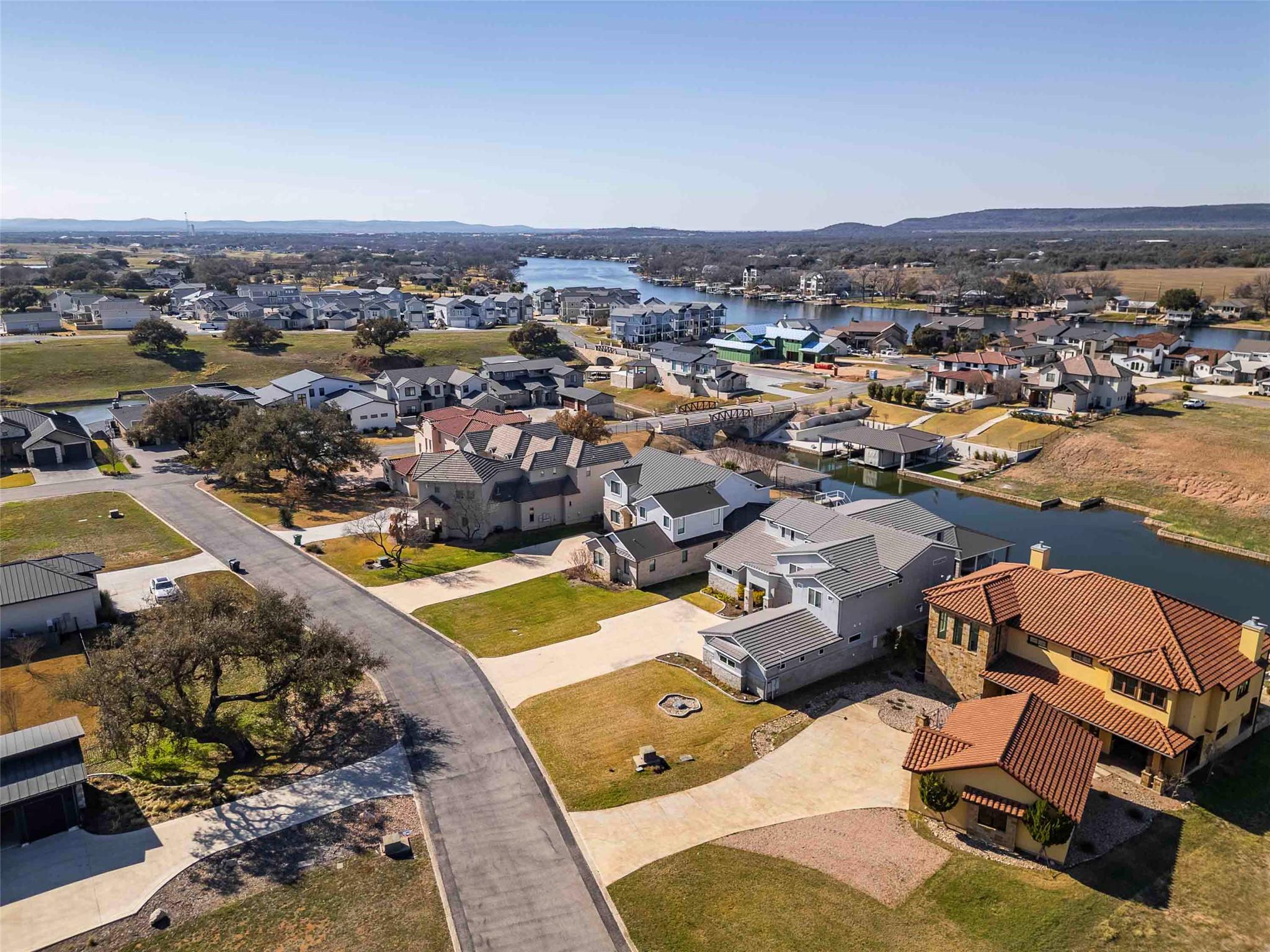 106 Blue Heron Dr, Kingsland, TX 78639