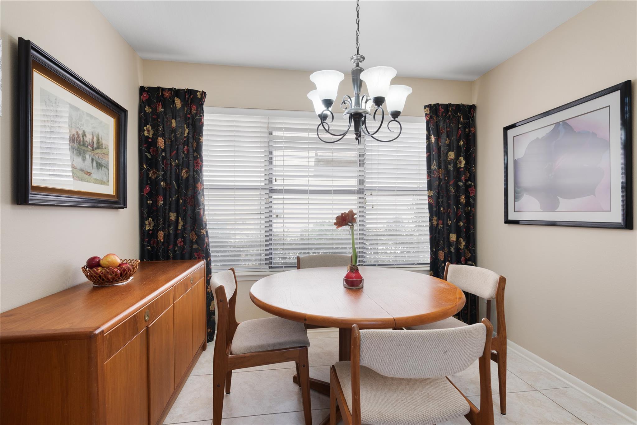 12022 Carmel Park Ln, Austin, TX 78727