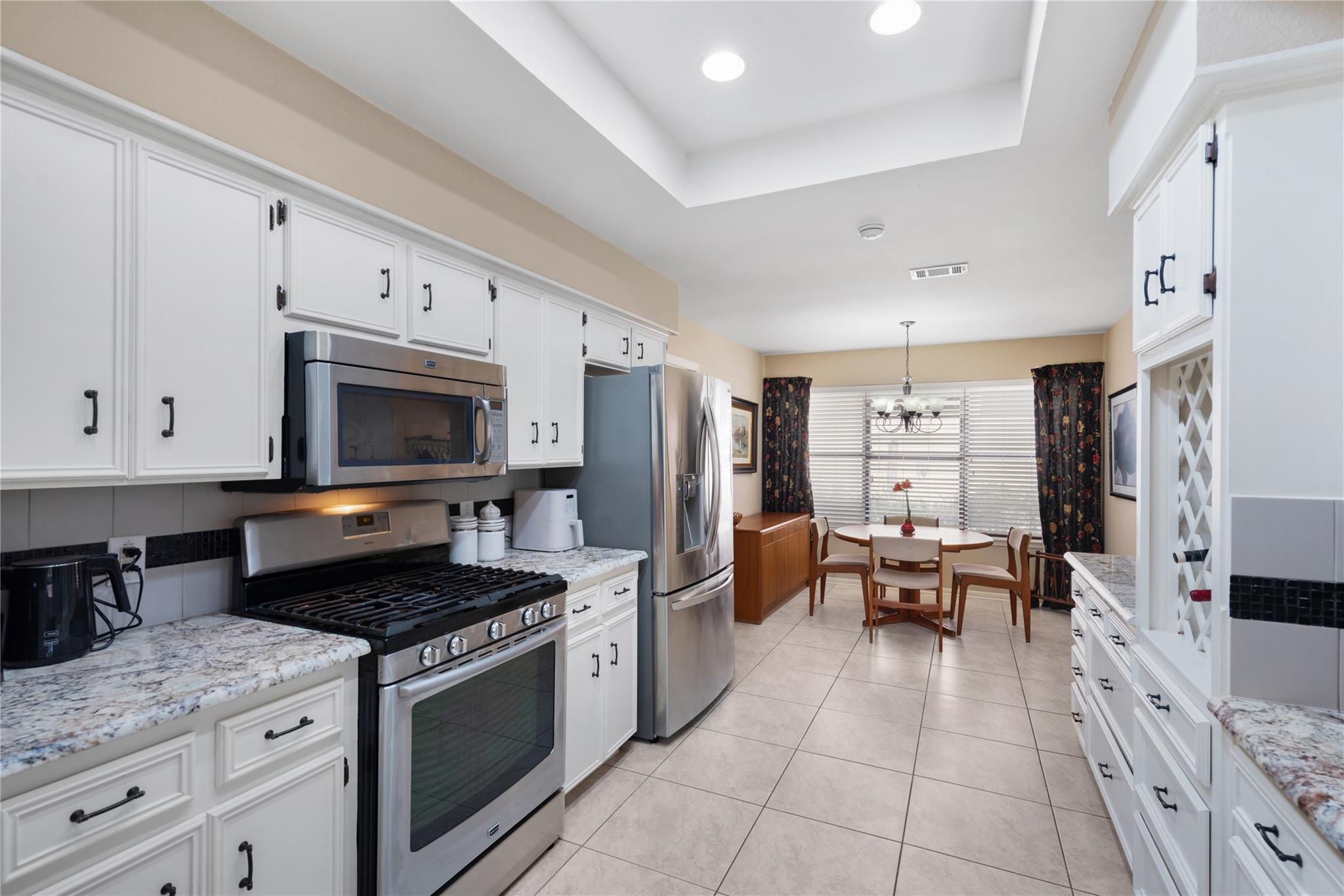 12022 Carmel Park Ln, Austin, TX 78727