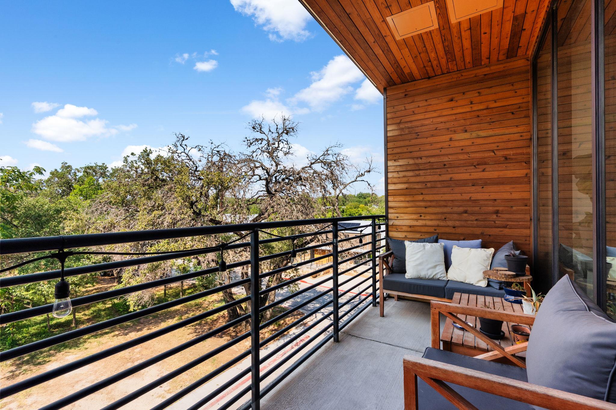 900 S 1st St # 320, Austin, TX 78704