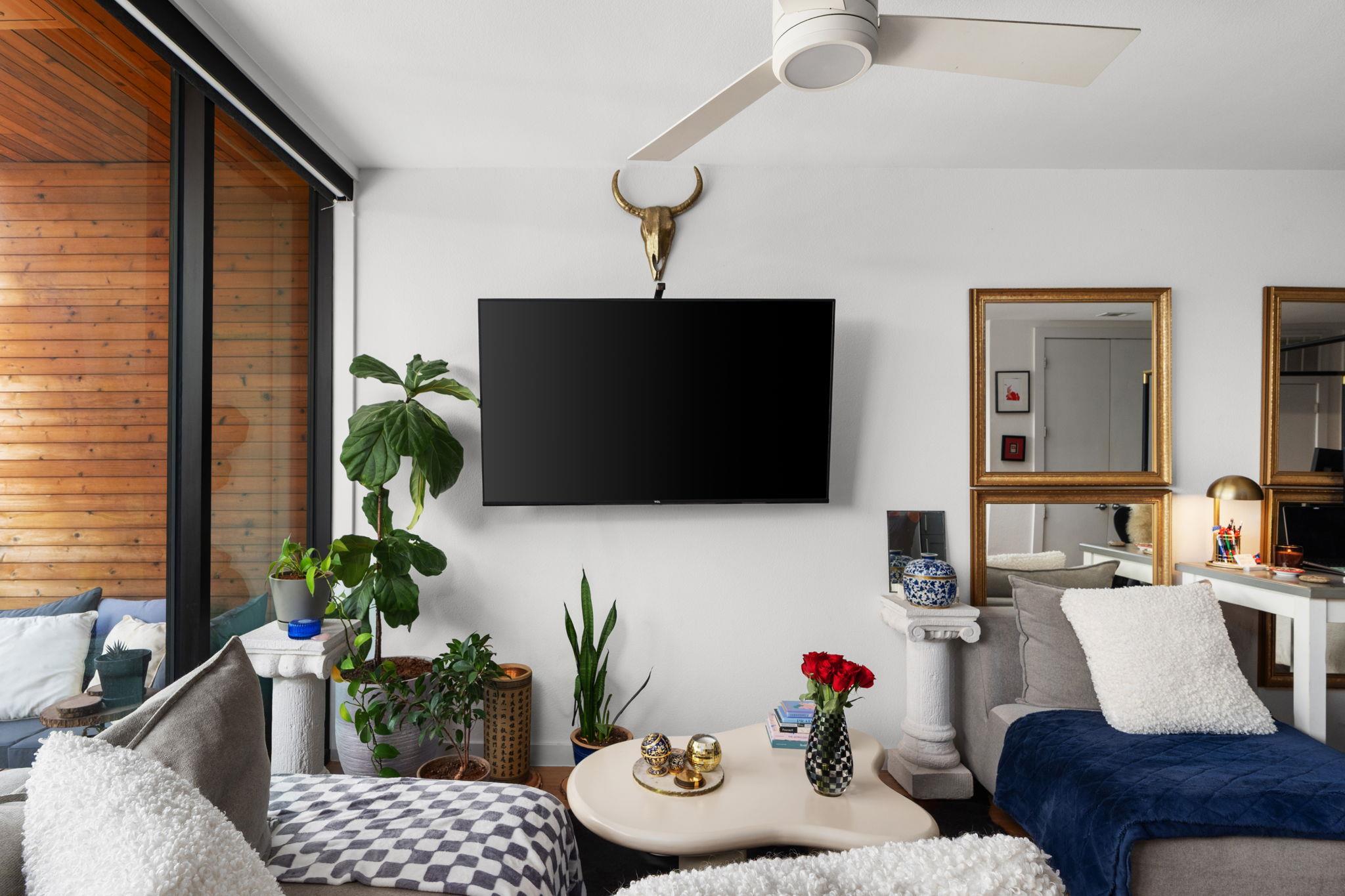 900 S 1st St # 320, Austin, TX 78704