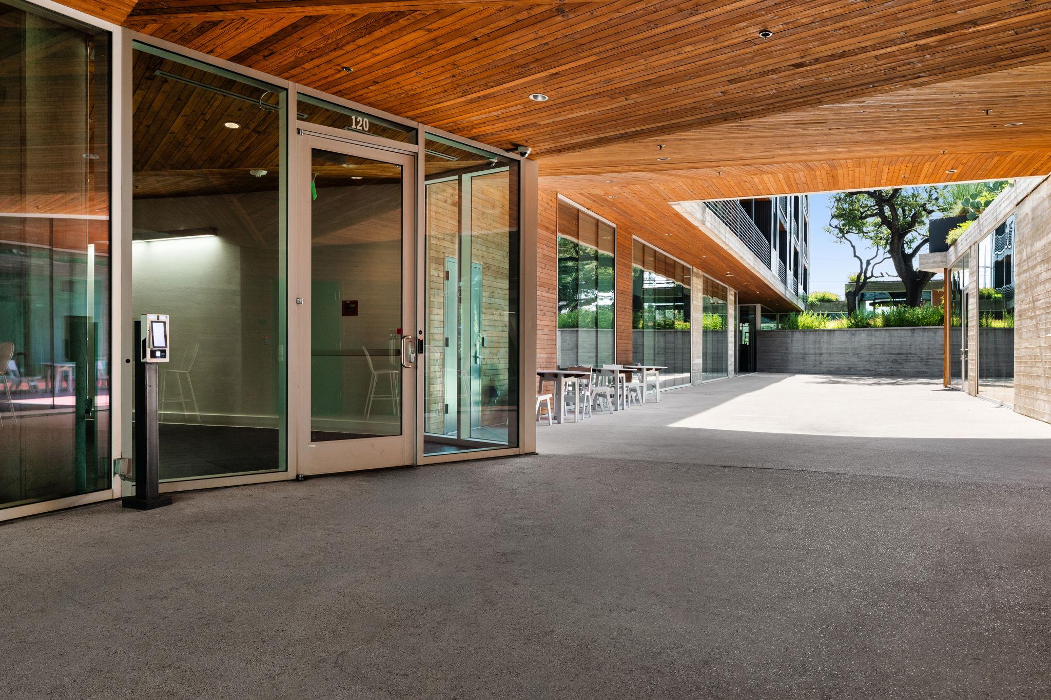 900 S 1st St # 320, Austin, TX 78704