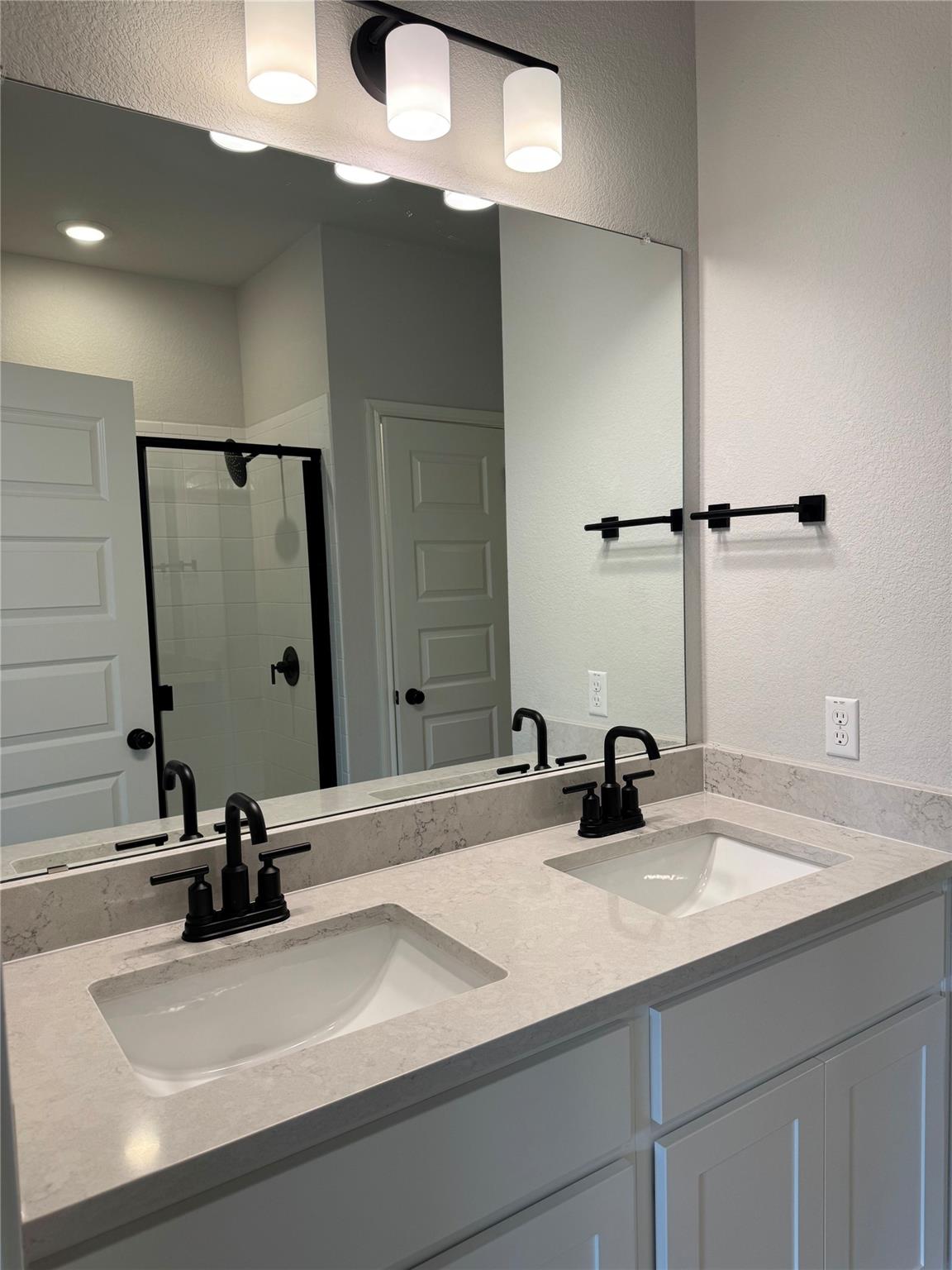 7802 Andravida Dr, Austin, TX 78744