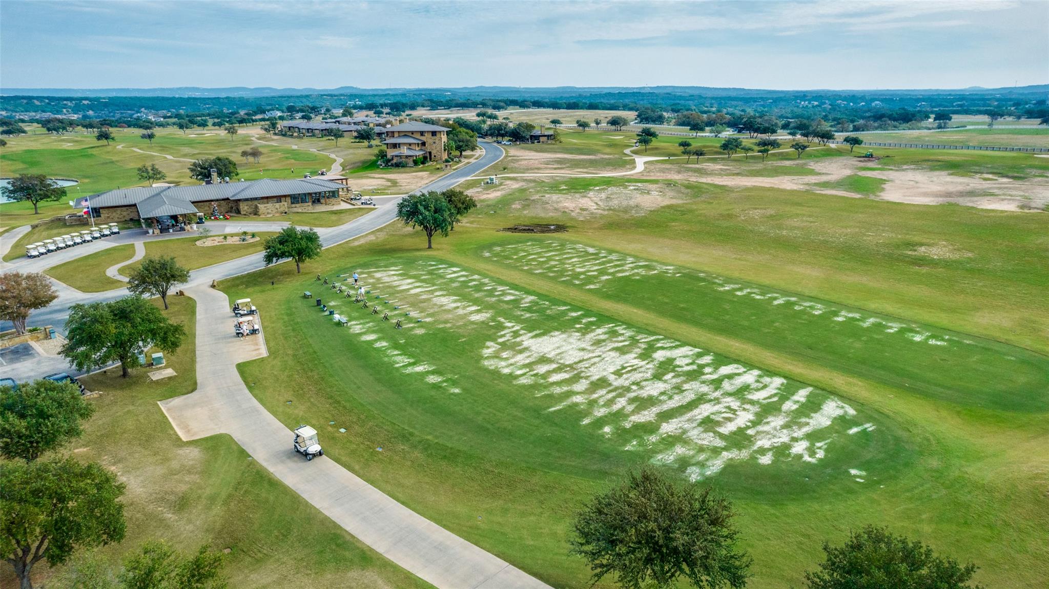 2711 Cliff Point Rd, Spicewood, TX 78669