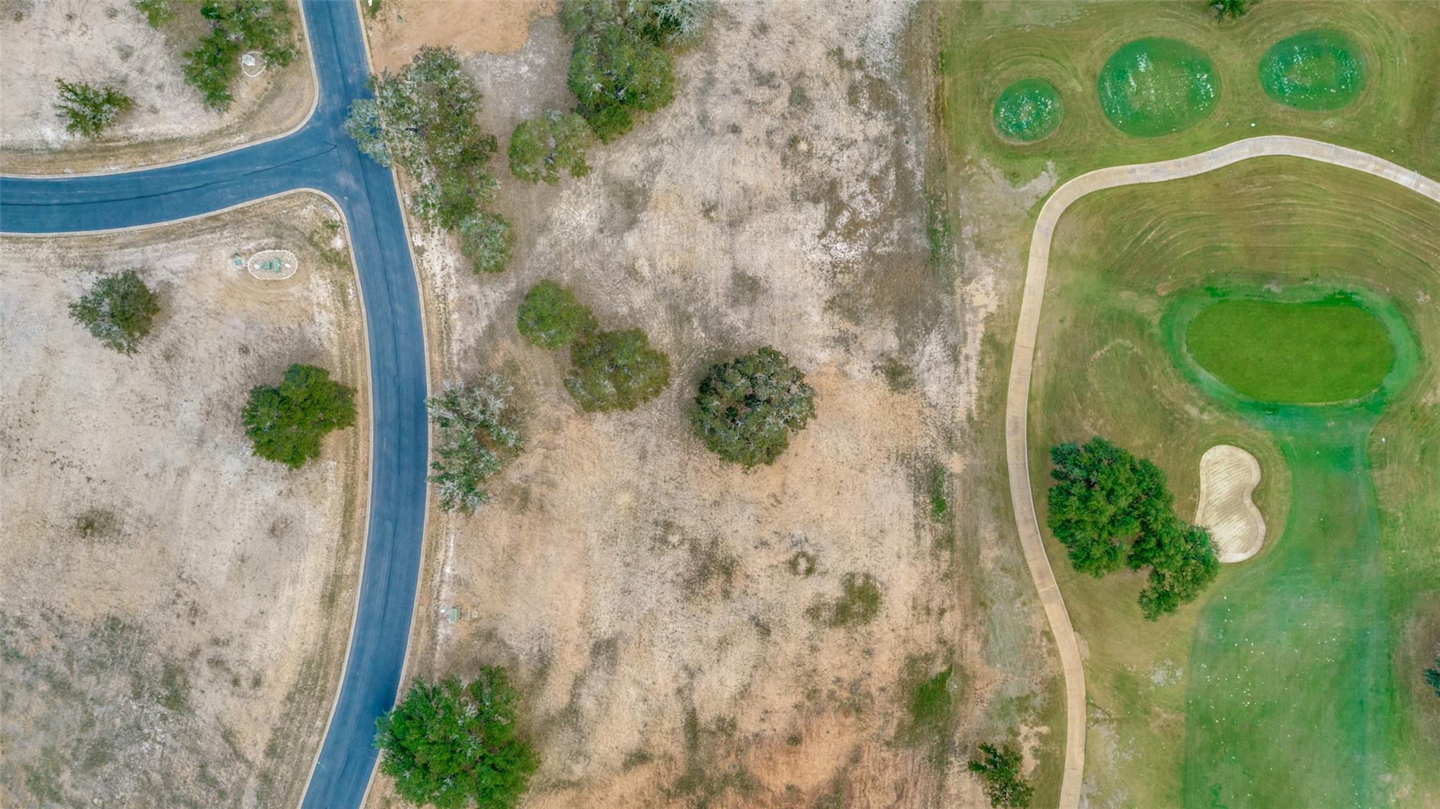 2711 Cliff Point Rd, Spicewood, TX 78669