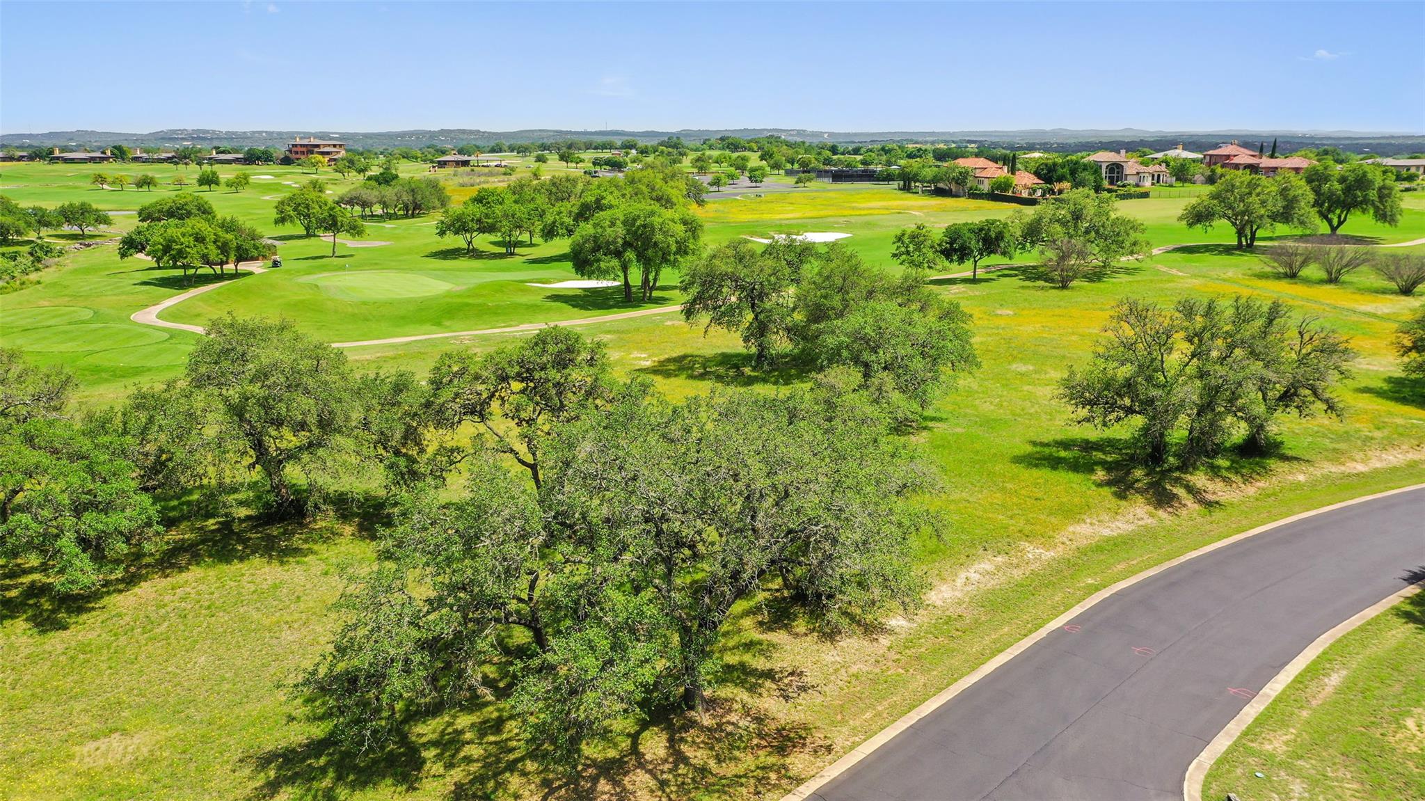 2711 Cliff Point Rd, Spicewood, TX 78669