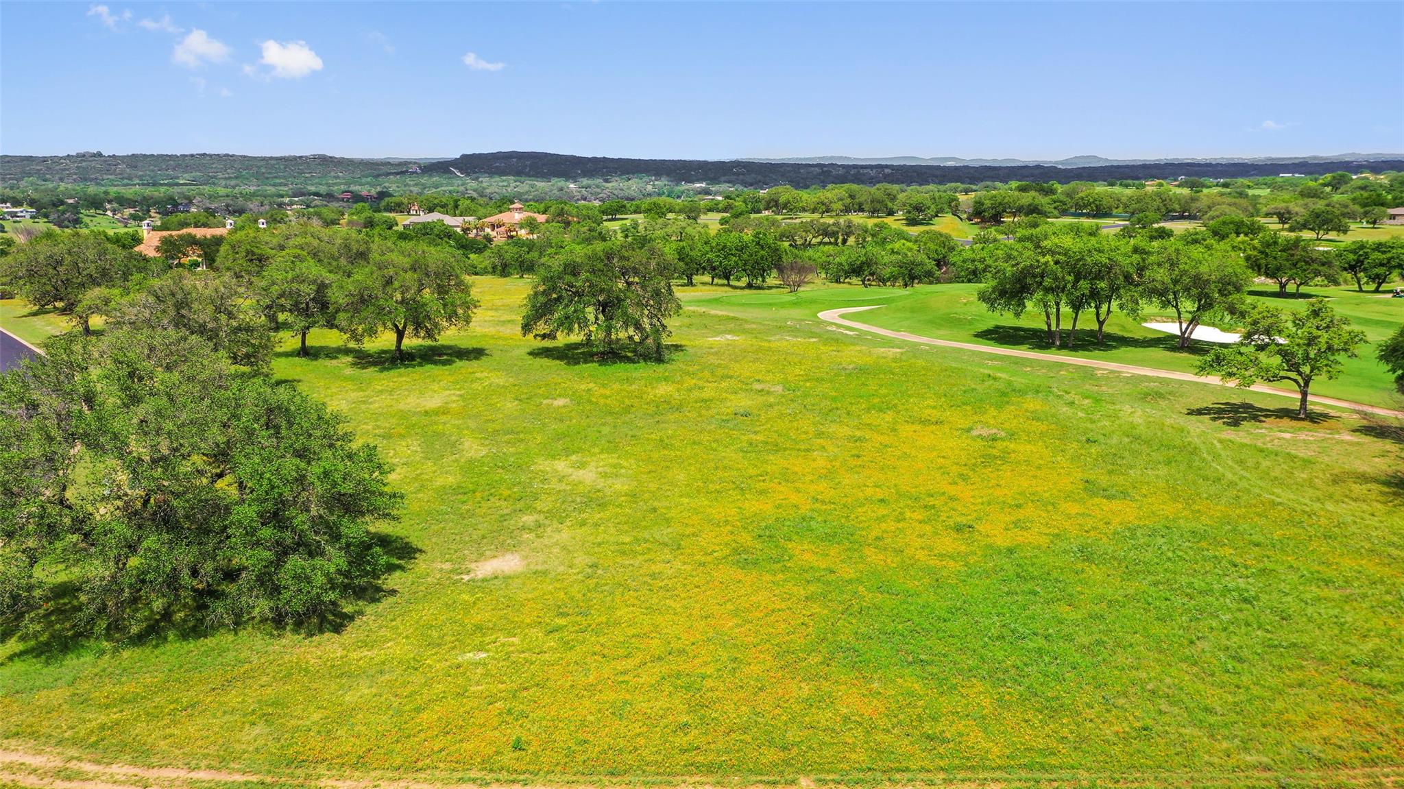 2711 Cliff Point Rd, Spicewood, TX 78669