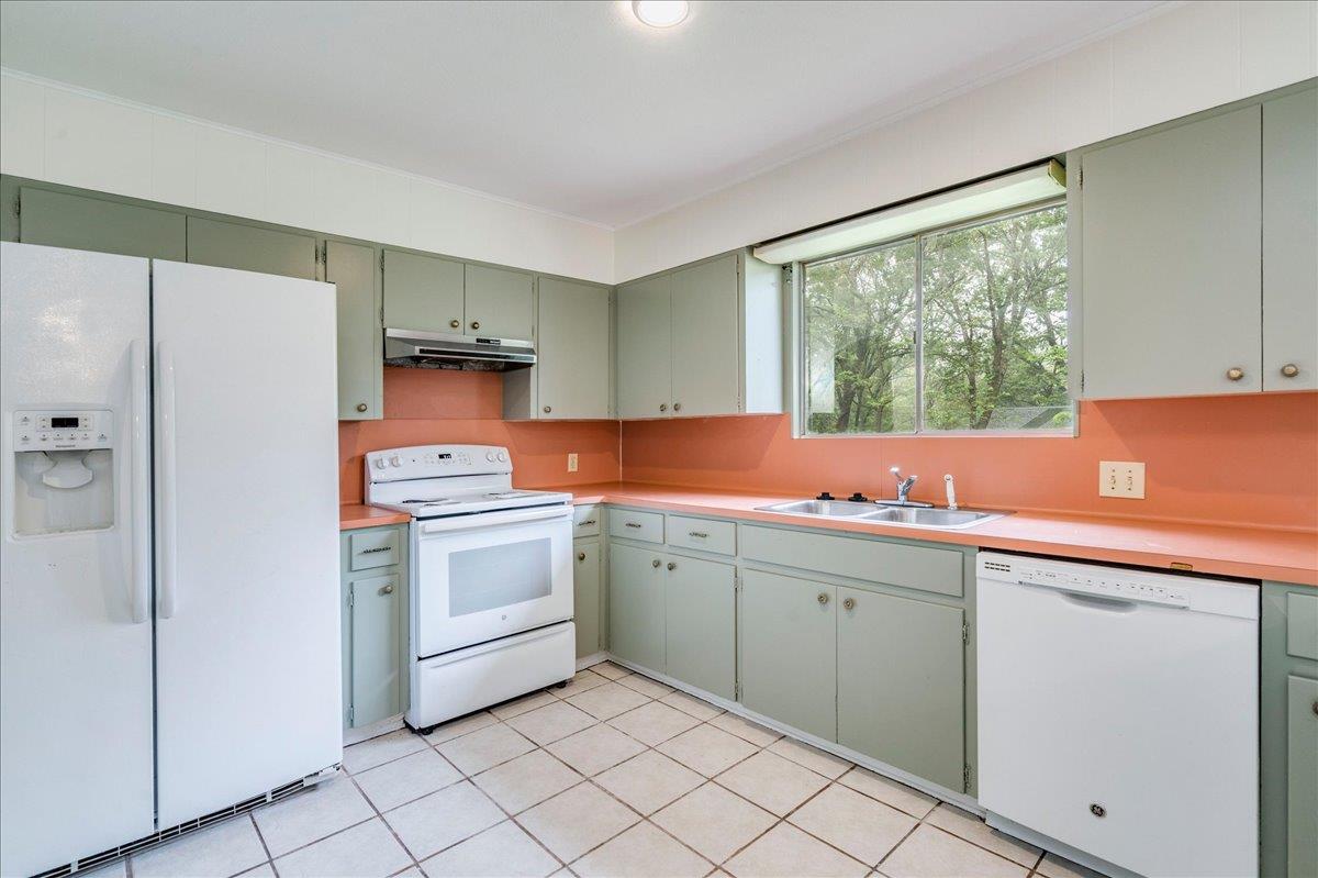 10007 Rocking Horse Rd, Austin, TX 78748