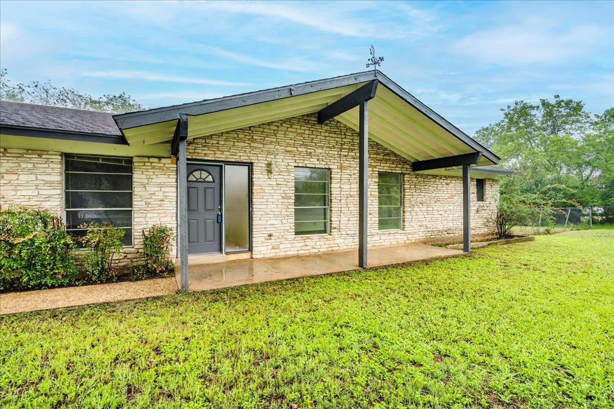 10007 Rocking Horse Rd, Austin, TX 78748