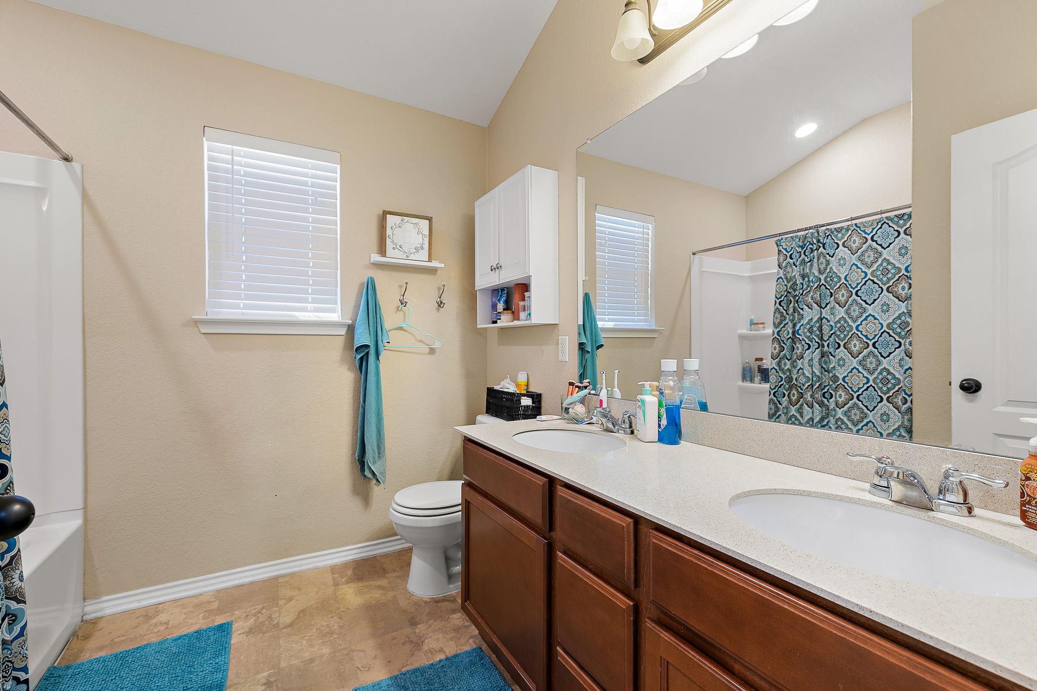 2950 E Old Settlers Blvd # 29, Round Rock, TX 78665