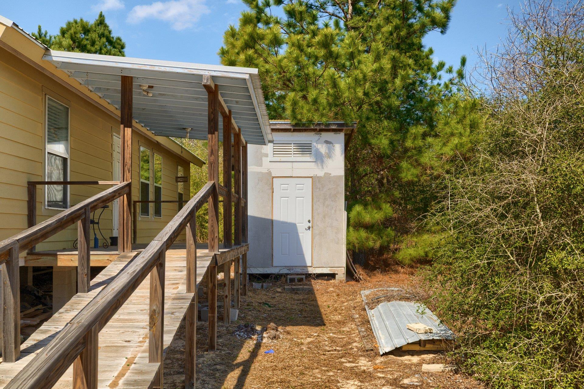 270 Kelley Rd W, Bastrop, TX 78602