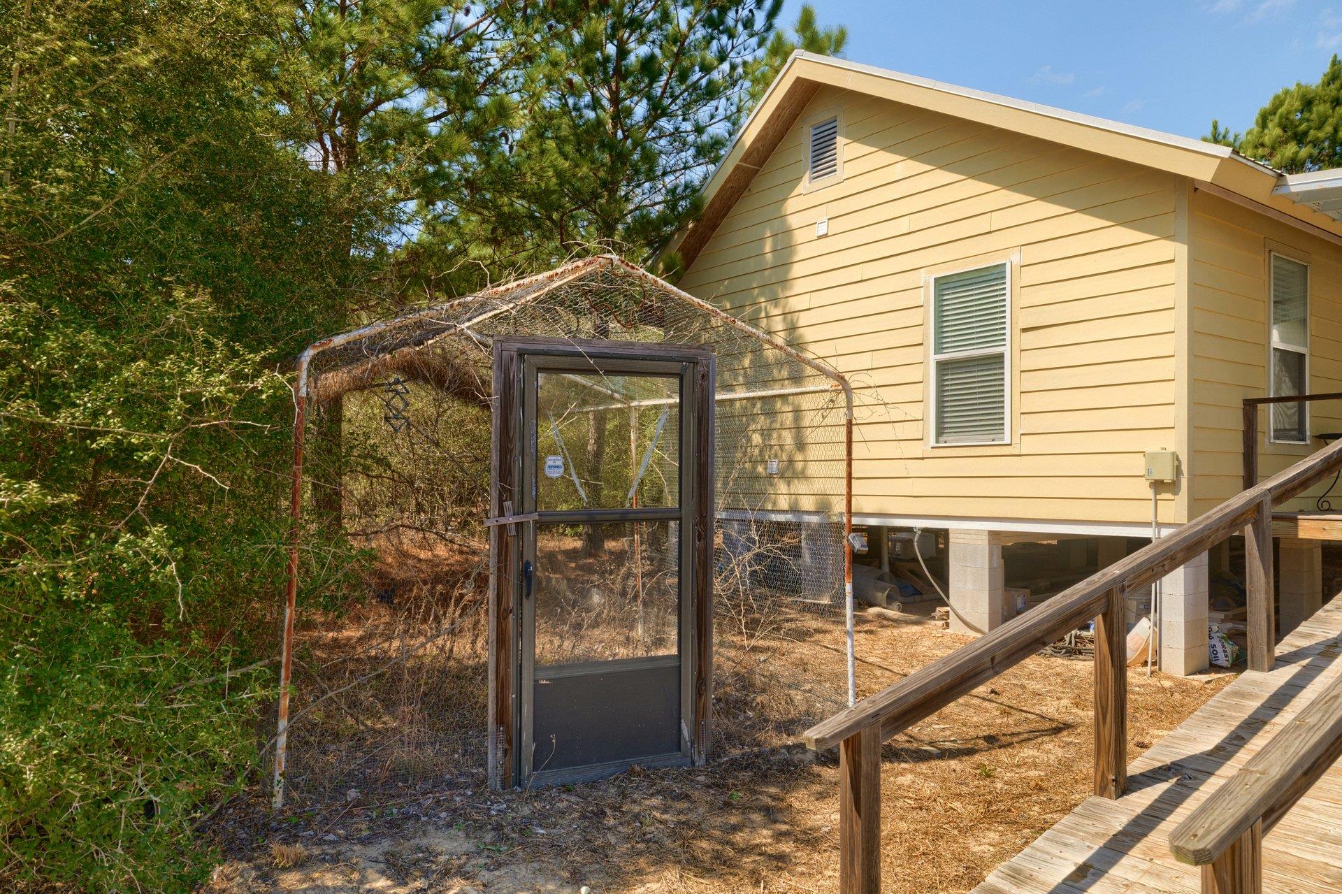 270 Kelley Rd W, Bastrop, TX 78602