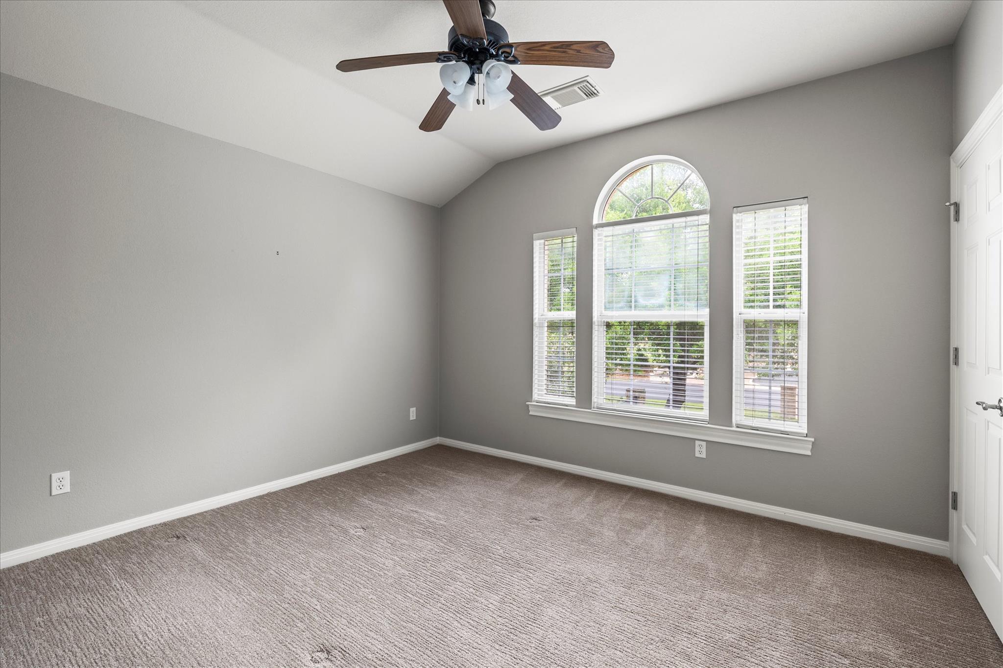 37 Waterfall Dr, The Hills, TX 78738