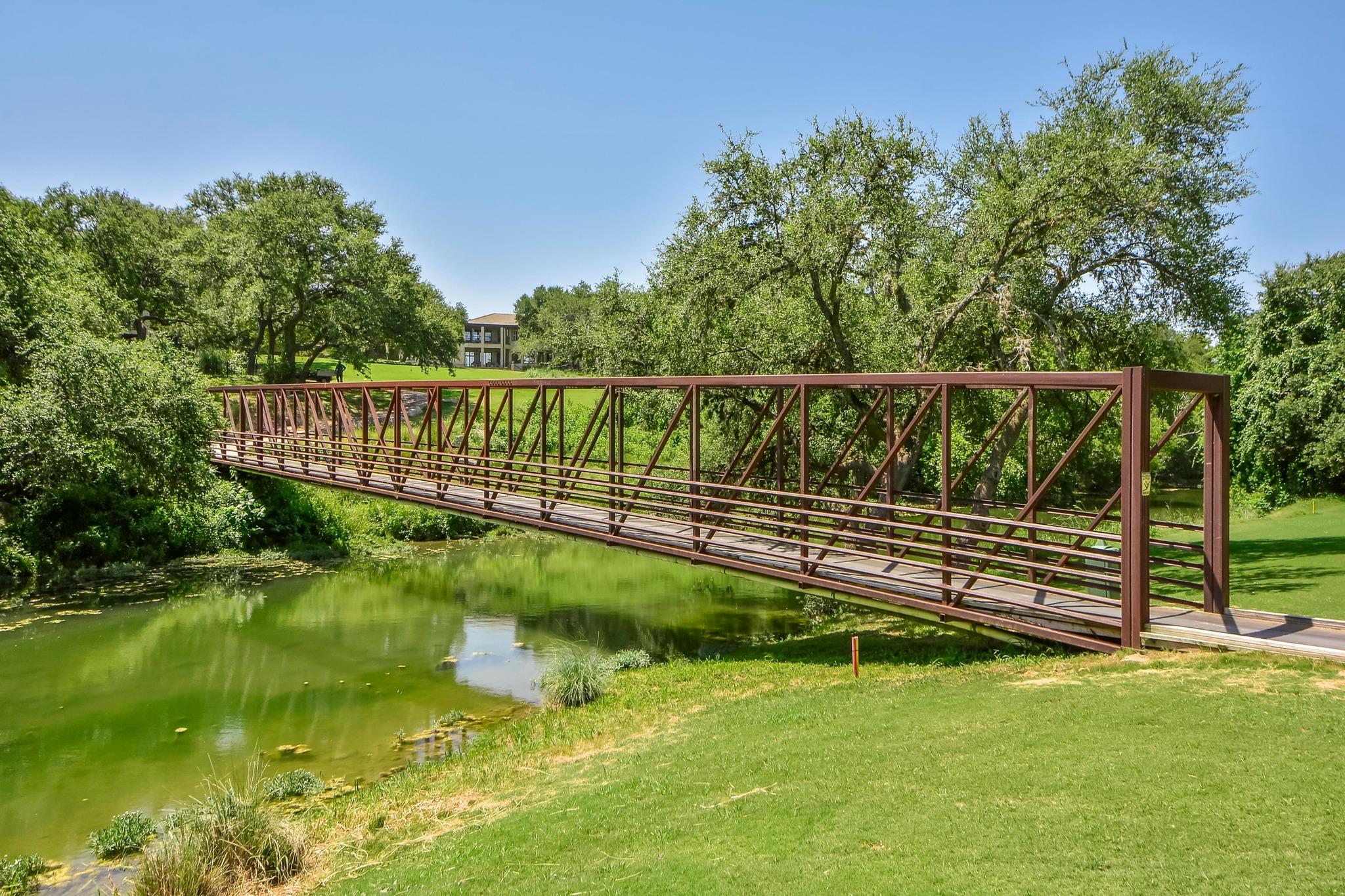 37 Waterfall Dr, The Hills, TX 78738