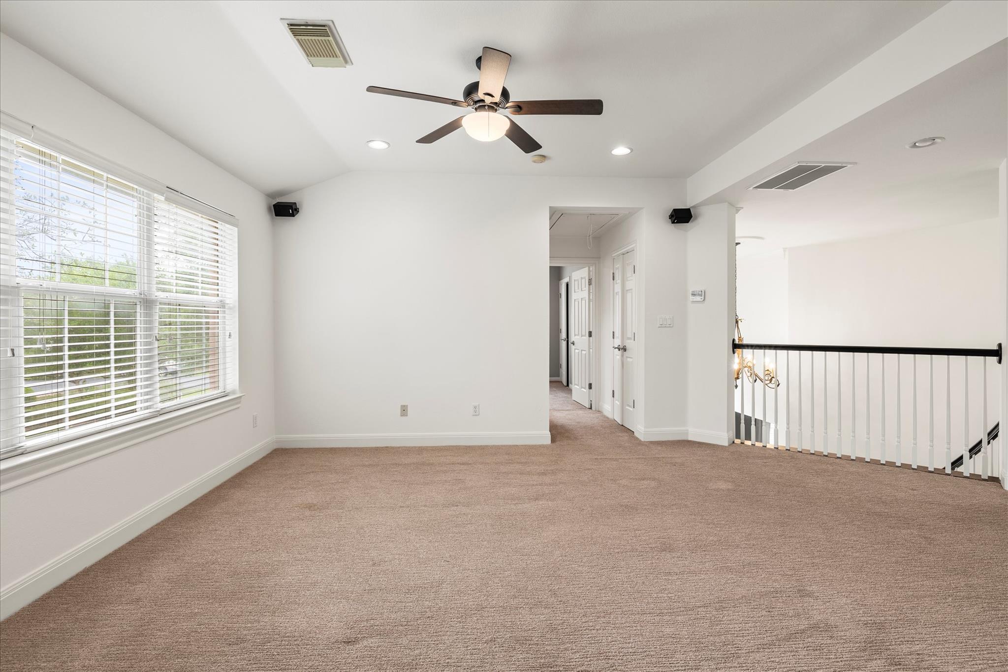 37 Waterfall Dr, The Hills, TX 78738